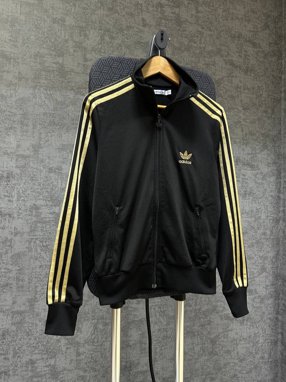 Adidas × Vintage Vintage Adidas Black Big Logo Full Zip Hoodie Size US M / EU 48-50 / 2 - 14 Thumbnail