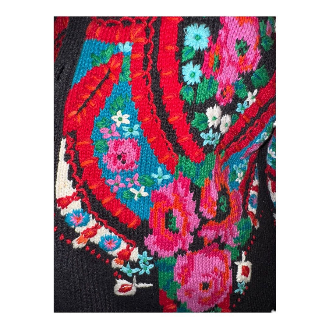 Vintage VTG 90s FULLY EMBROIDERED ART FLORAL SPRING CARDIGAN SIZE Size S / US 4 / IT 40 - 7 Thumbnail