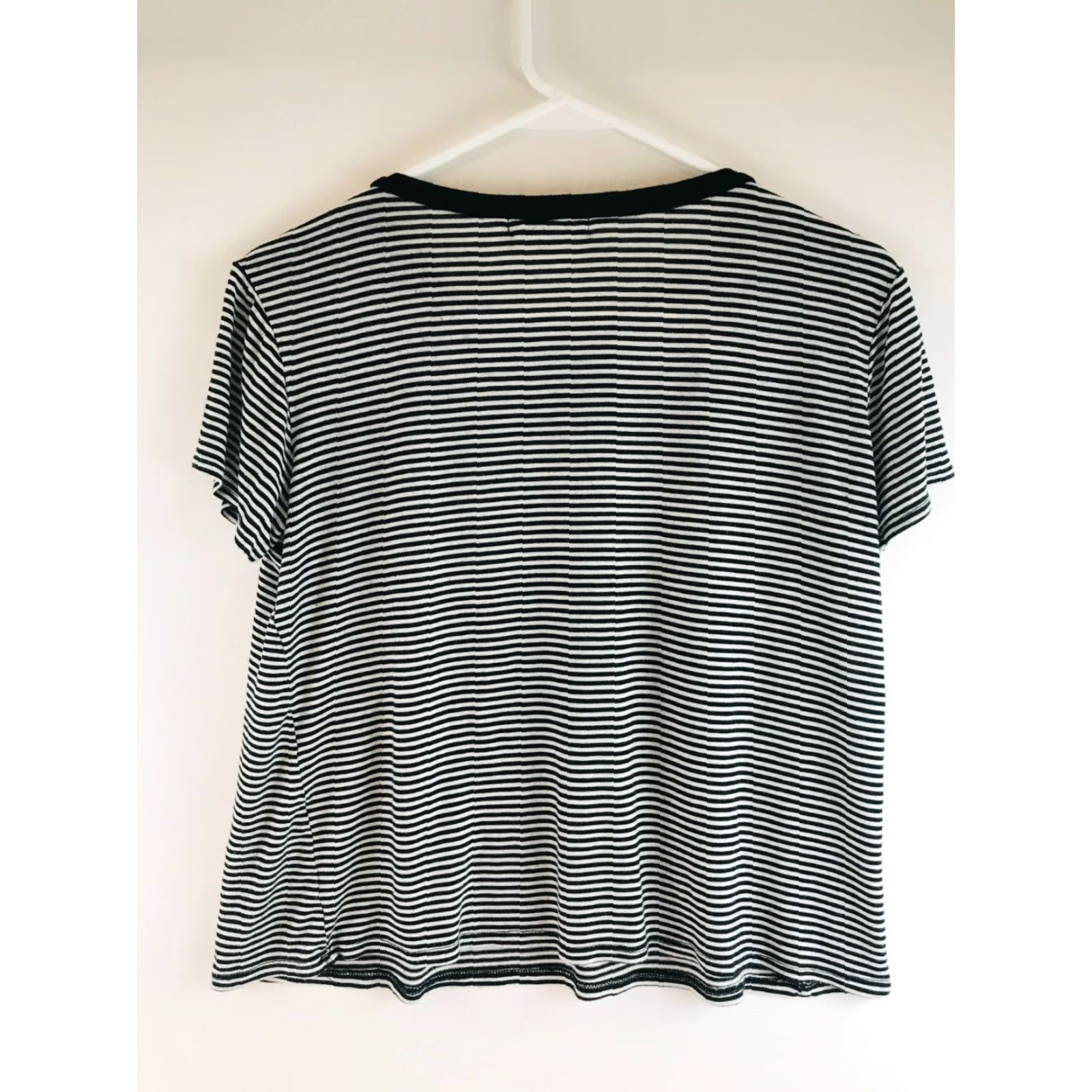 Vintage Moa Moa T-Shirt Women’s Size Large Black White Striped Cropped Round Neck Tee Size L / US 10 / IT 46 - 2 Thumbnail