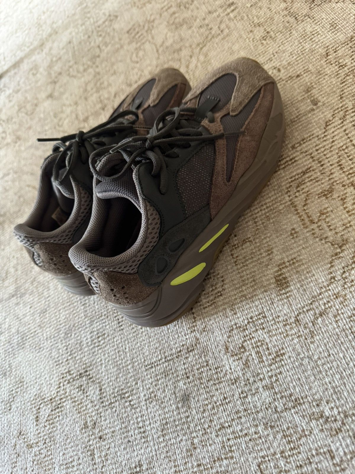 Adidas × Yeezy Adidas Yeezy Boost 700 Size US 7.5 / EU 40-41 - 4 Thumbnail