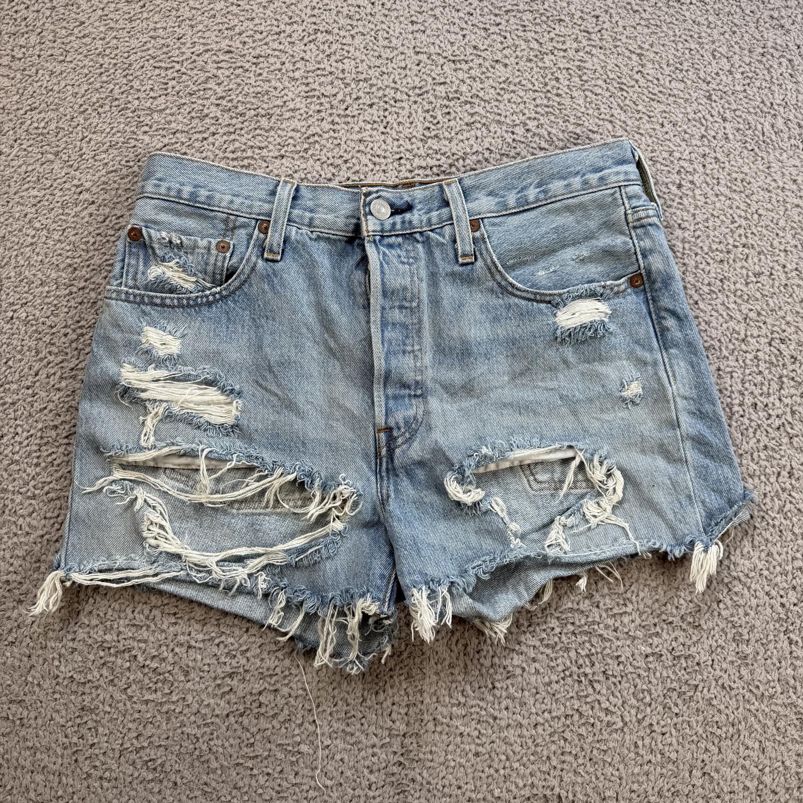 Levi's Levis 501 Distressed Denim Jean Shorts Light Wash Womens 28 Size 28" / US 6 / IT 42 - 1 Thumbnail