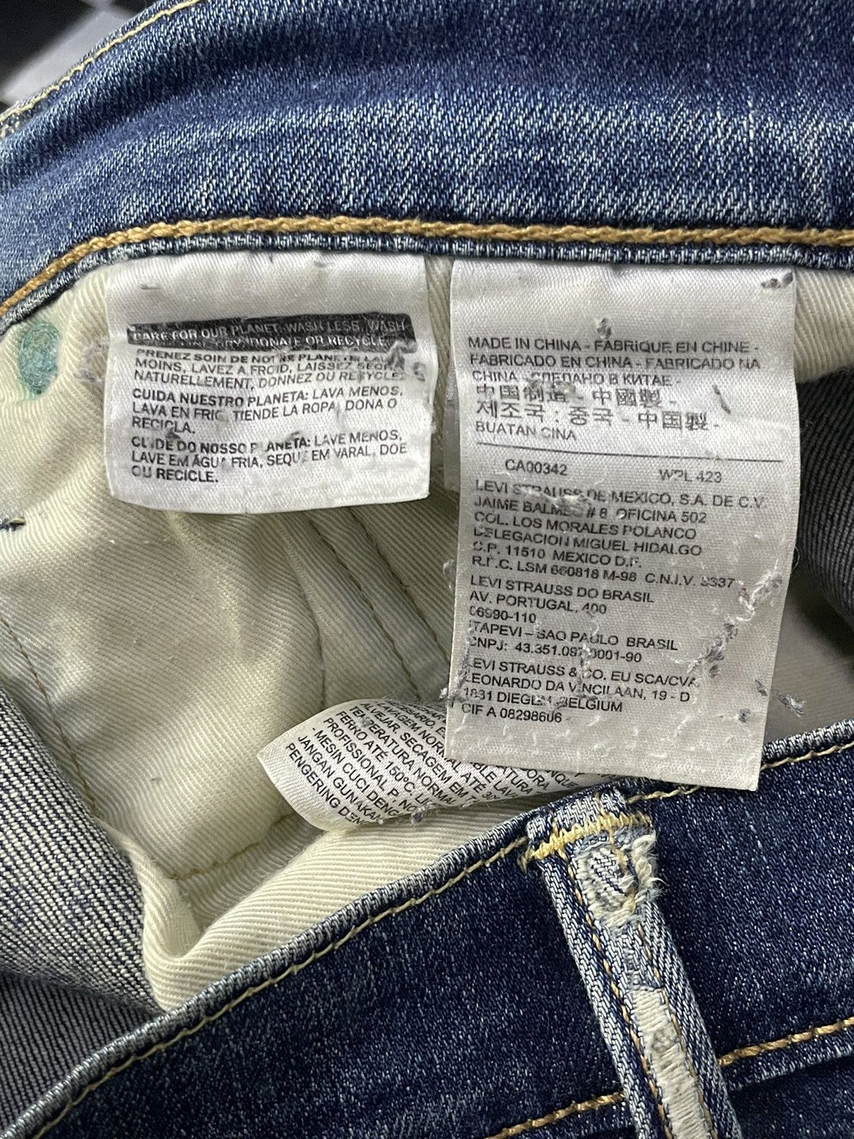 Levi's × Levi's Vintage Clothing × Vintage Vintage Levis 541 Distressed Crashed Tapered Leg Jeans Size US 34 / EU 50 - 16 Thumbnail