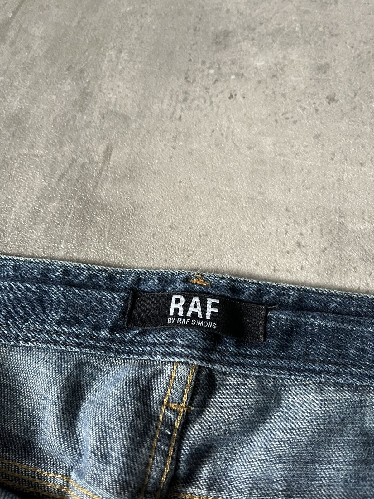 Raf Simons × Raf by Raf Simons Raf by Raf Simons distressed jeans very rare navy Size US 32 / EU 48 - 18 Thumbnail