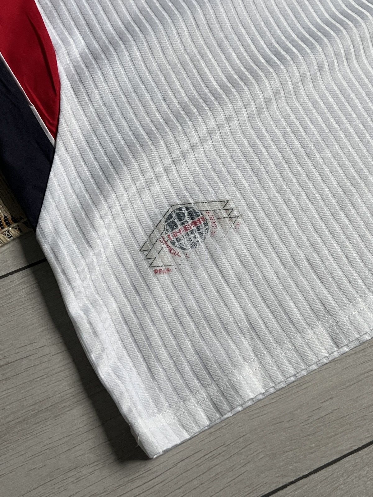 Umbro Vintage England 1997/99 National Umbro Home Jersey Size US L / EU 52-54 / 3 - 9 Thumbnail