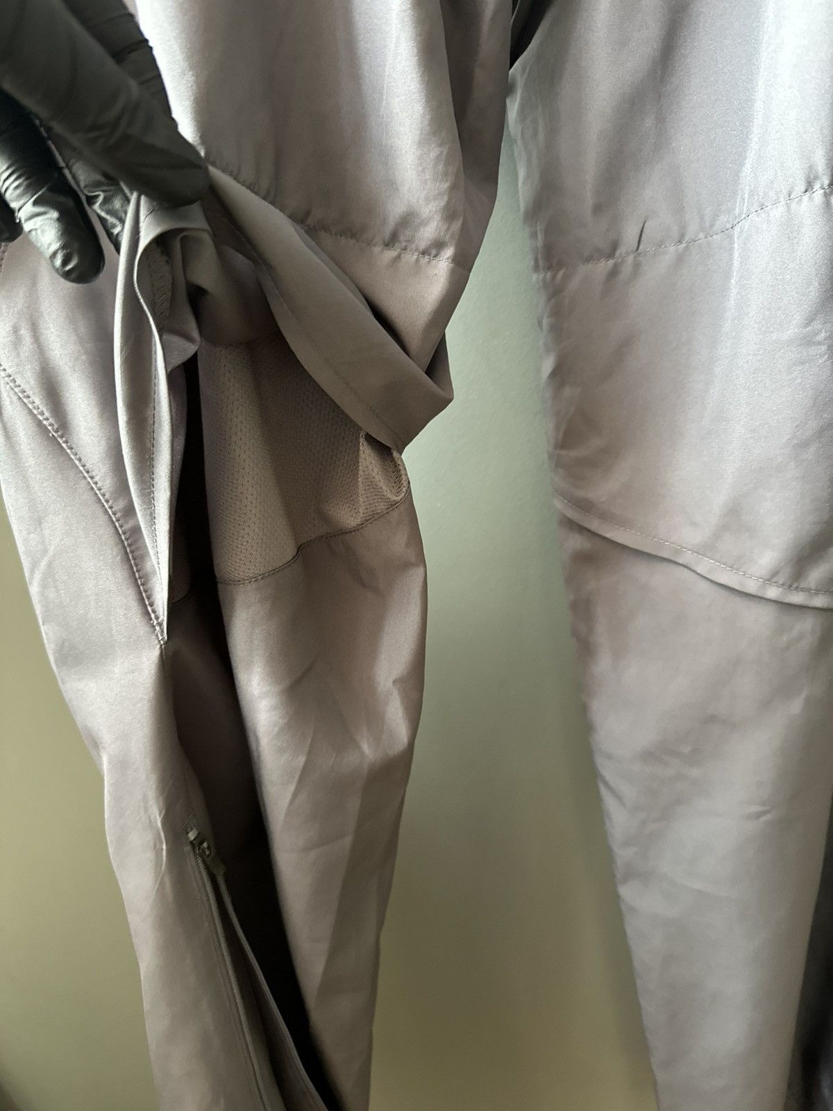 Nike Vintage 90s Nike Swoosh Logo Nylon Sport Pants Trousers Size US 36 / EU 52 - 6 Thumbnail