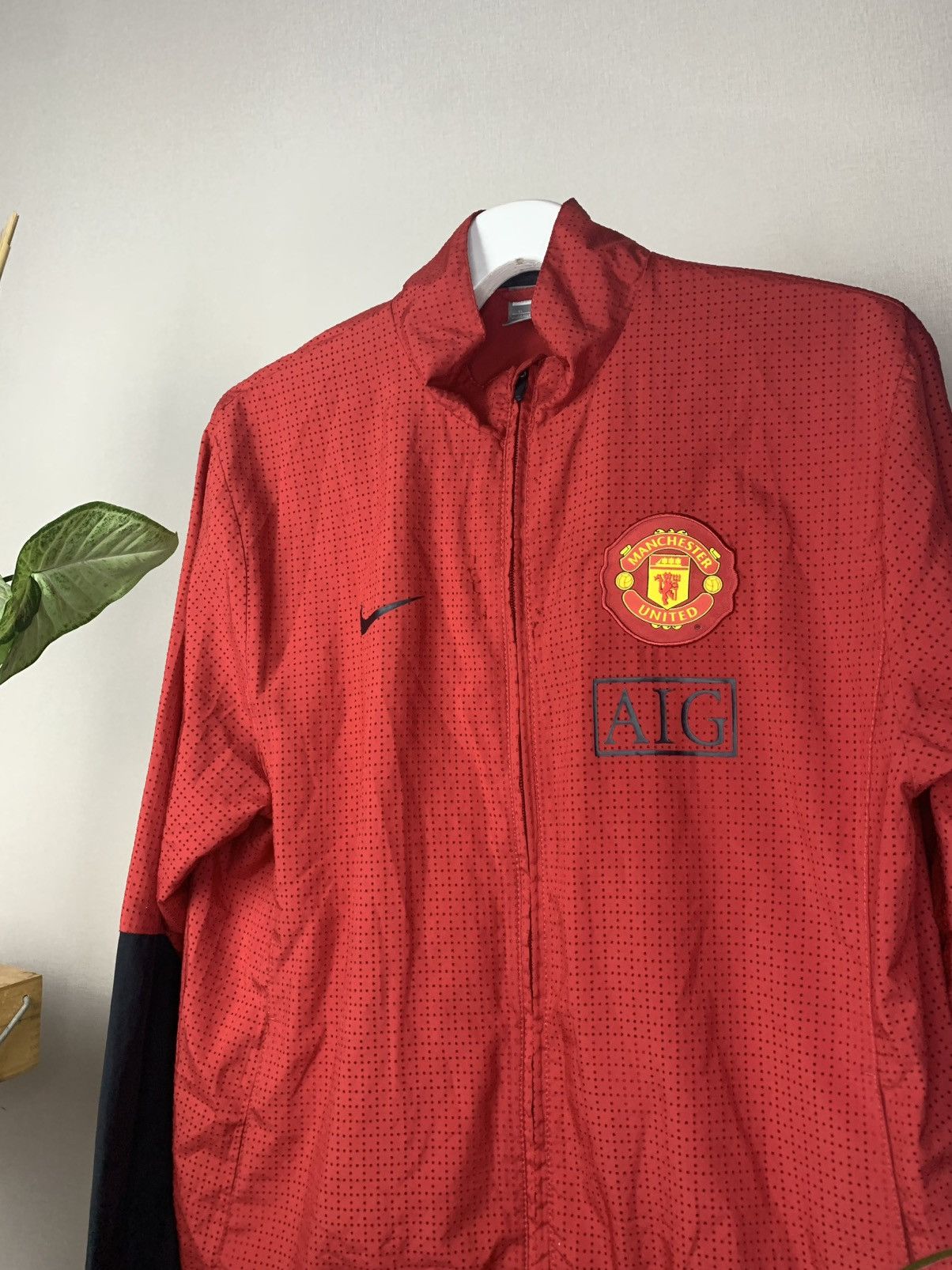 Vintage 2009-10 Manchester United Nike Track Jacket Blokecore Y2K Size US XL / EU 56 / 4 - 2 Thumbnail