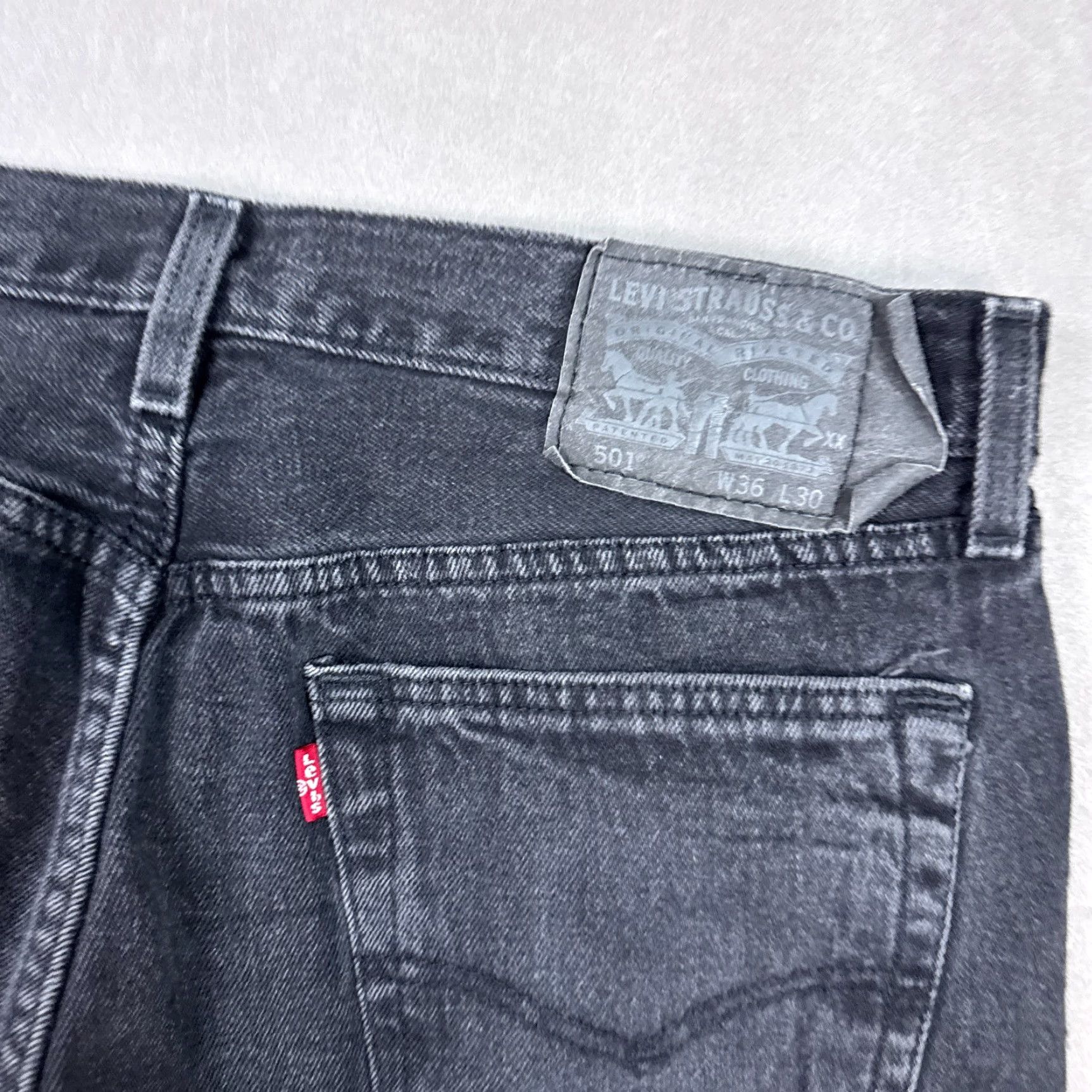Levi's Levi's 501 Jeans Mens 34x27 Black Denim Pants Button Fly Dark Workwear (Tag36x30) Regular Mens Jeans Black 501 Series Vintage: No Size US 36 / EU 52 - 6 Thumbnail