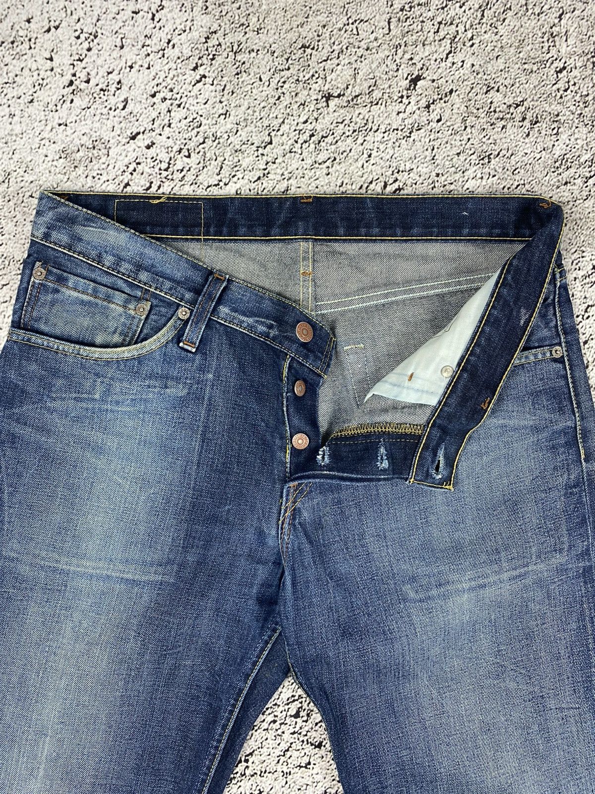 Levi's Vintage Clothing Vintage Y2K Levi’s denim jeans streetwear size 34 Size US 34 / EU 50 - 3 Thumbnail