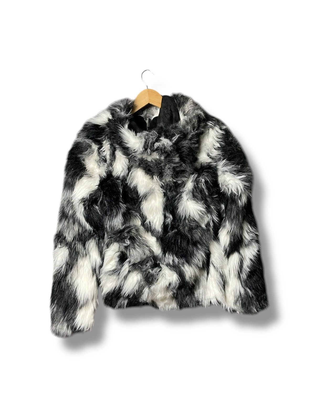 Designer × Japanese Brand Black & White Fluffy Faux Fur Jacket (45) Size US L / EU 52-54 / 3 - 6 Thumbnail