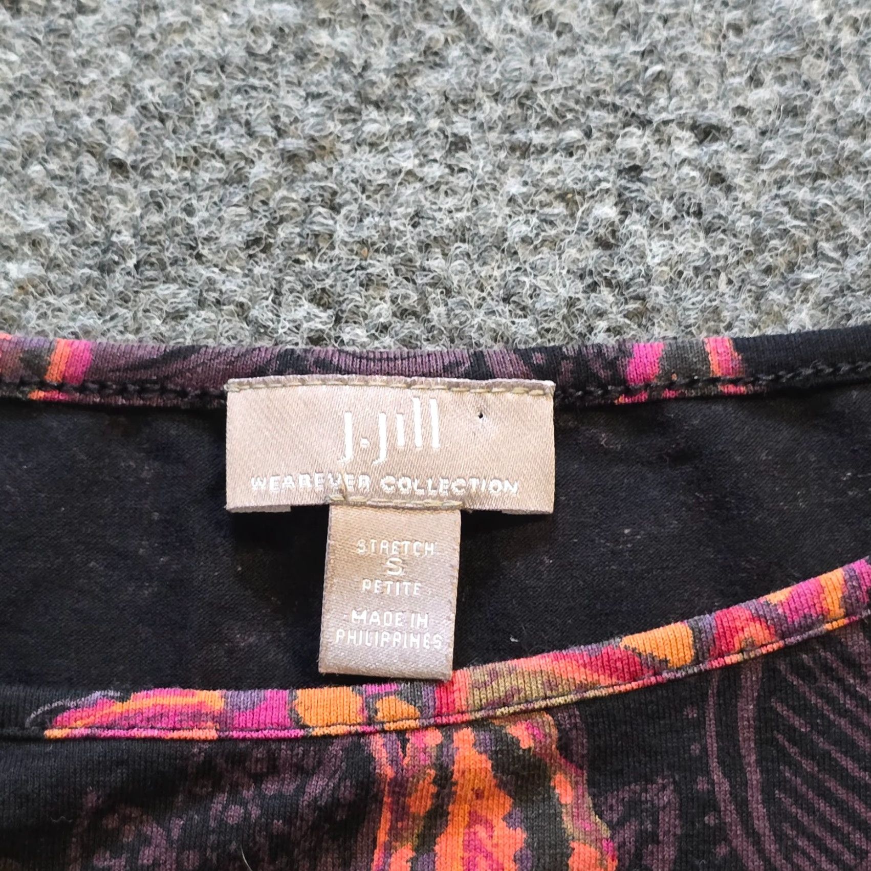 J. Jill **Pink Petite J. Jill Women's 3/4 Sleeve Stretch Paisley Blouse** User: Pink Petite J. Jill Women's 3/4 Sleeve Stretch Paisley Blouse Size S / US 4 / IT 40 - 3 Thumbnail