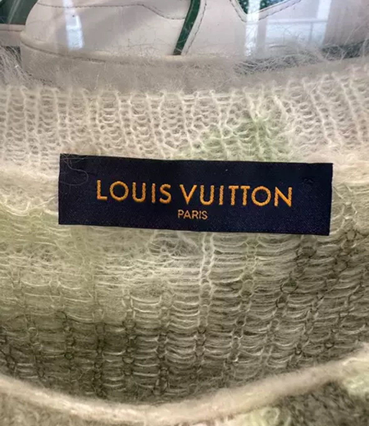 Louis Vuitton Louis Vuitton mohair white green rendered sweater Size US M / EU 48-50 / 2 - 5 Thumbnail