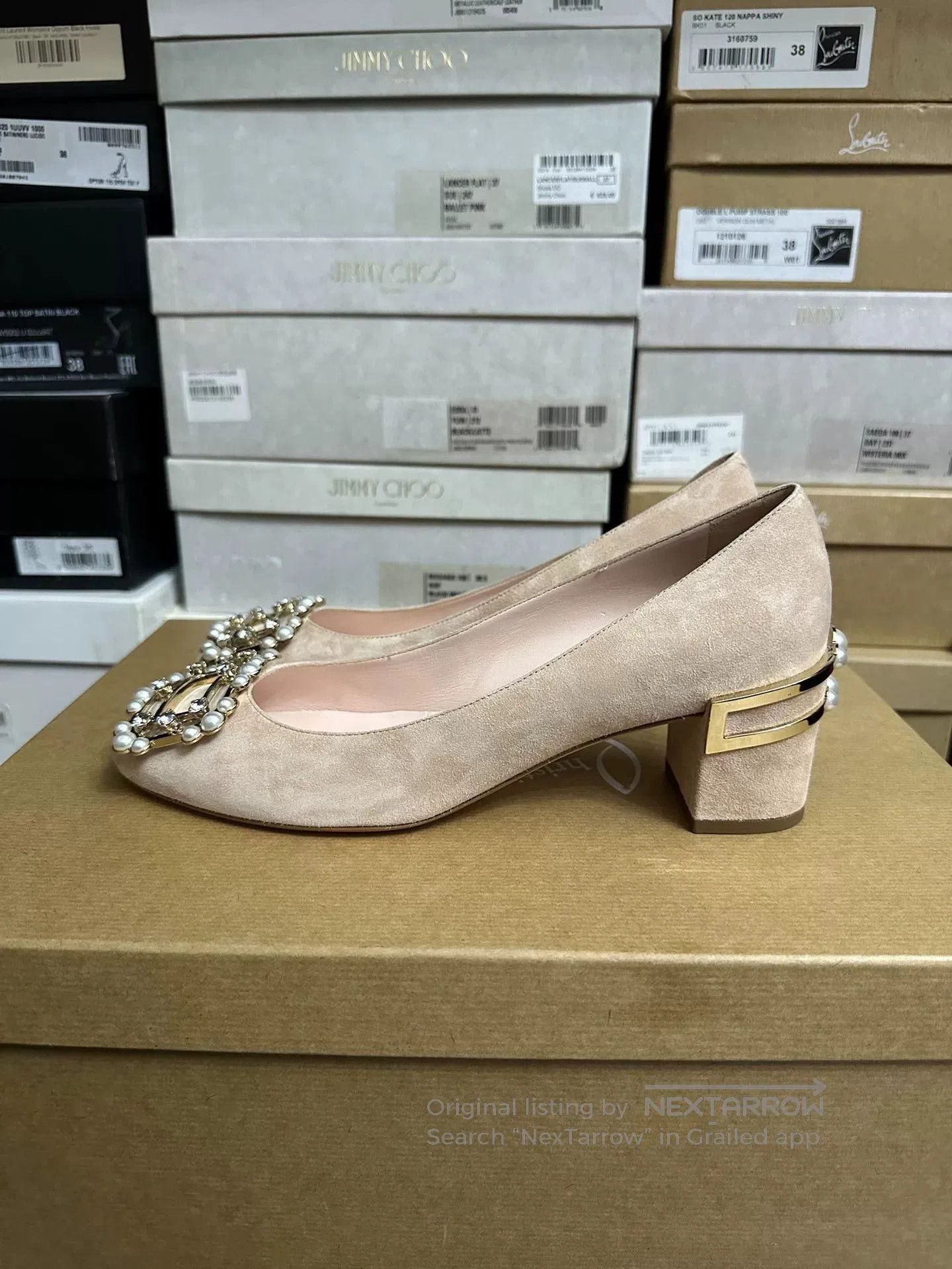 Roger Vivier Roger Vivier Pearl Buckle Block Heel Shoes. Size US 7 / IT 37 - 2 Thumbnail