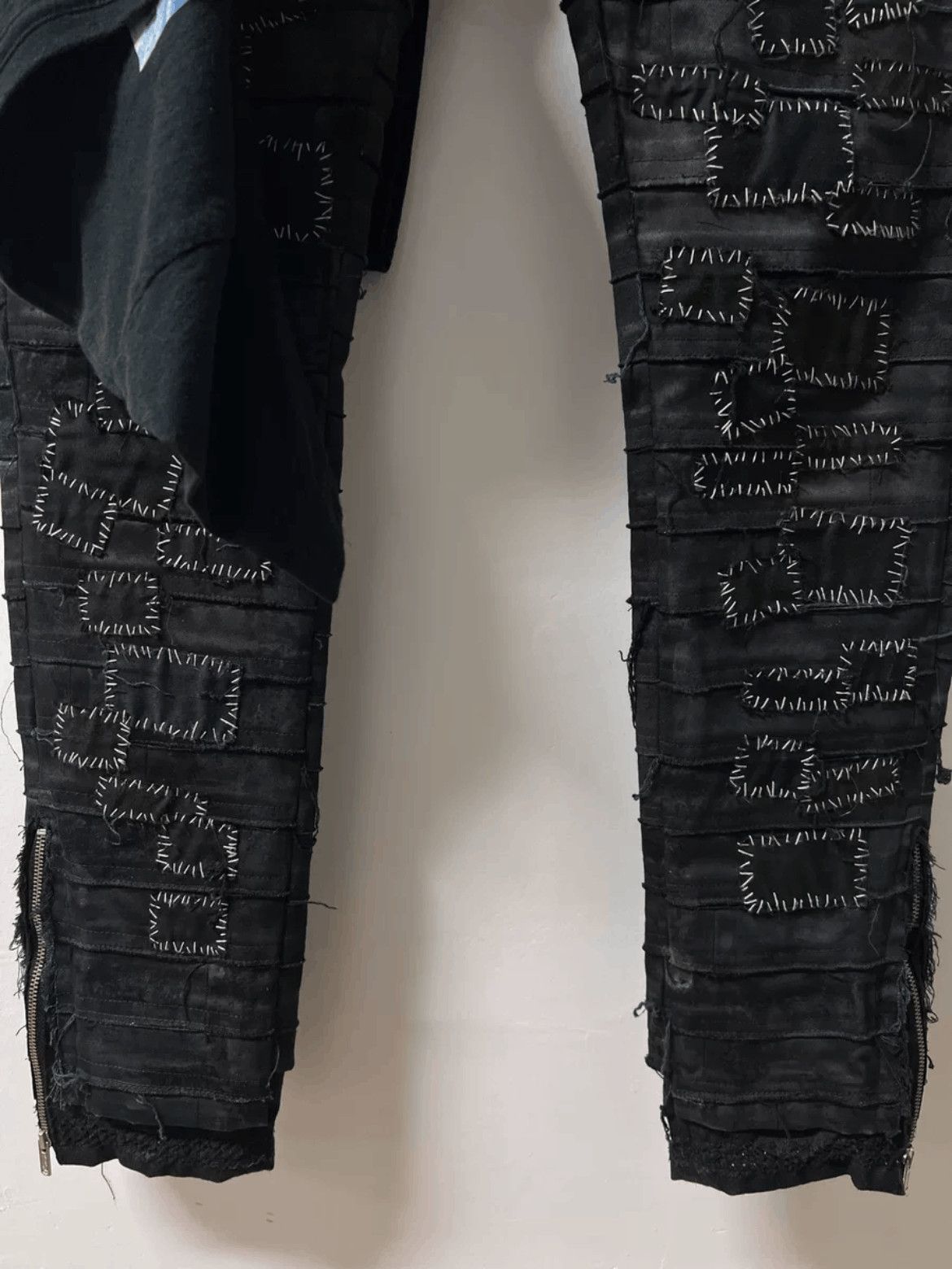 Undercover Sz 3 Undercover 16SS Patches SCAB Distressed Denim-2505 Size US 32 / EU 48 - 4 Thumbnail