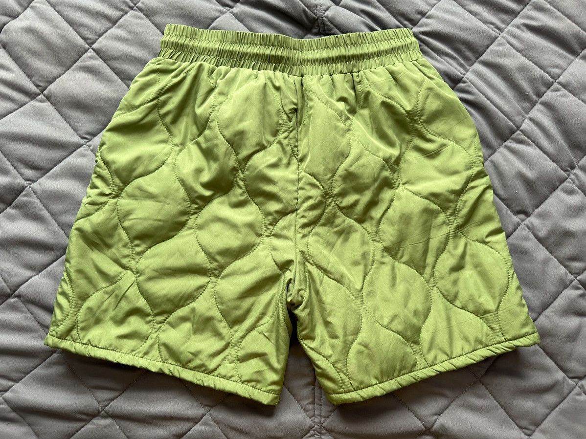 Other Green Shorts Size US 32 / EU 48 - 2 Thumbnail