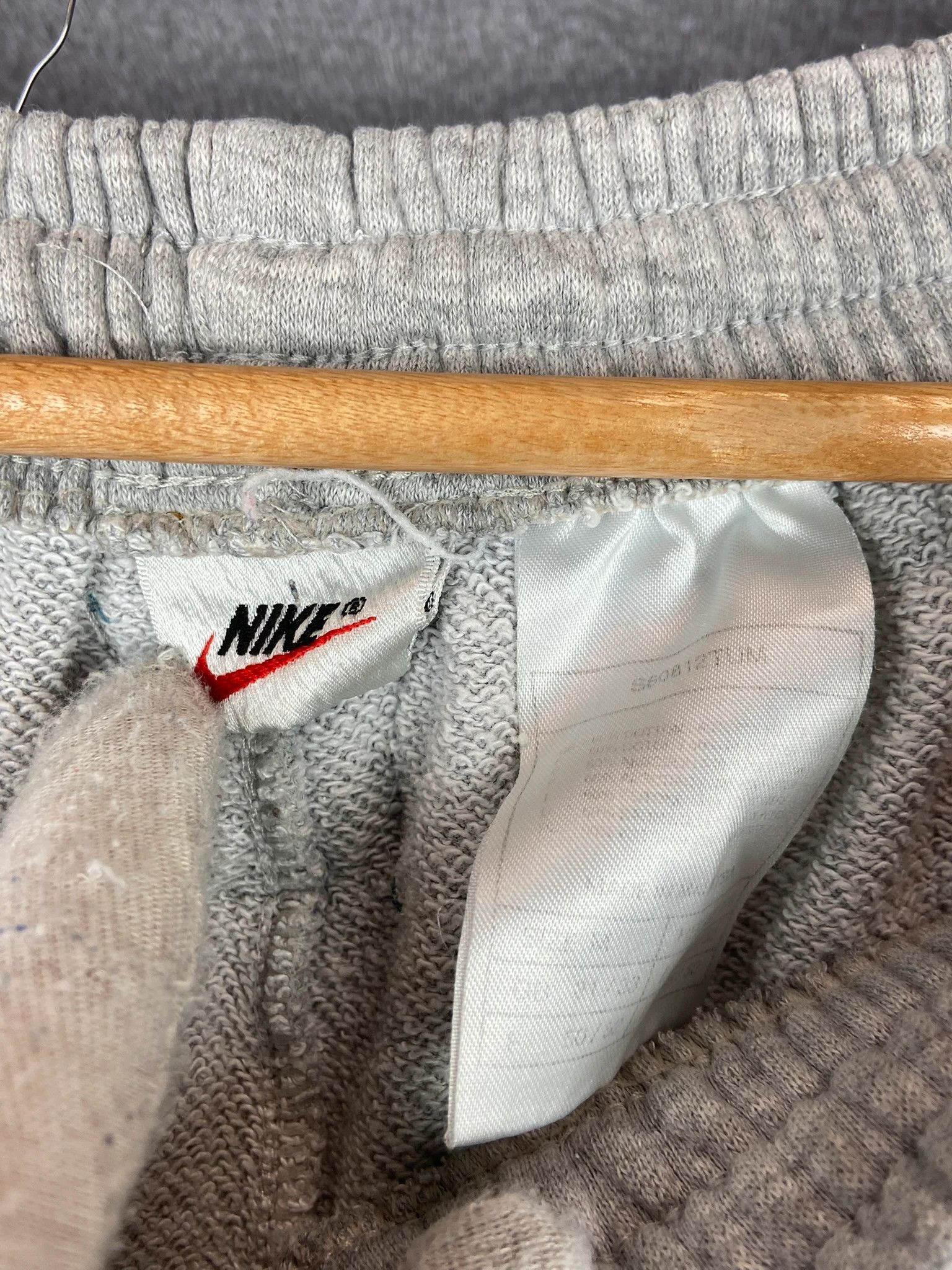 Nike Sweat Shorts Nike grey vintage swoosh logo streetwear M Size US 32 / EU 48 - 3 Thumbnail
