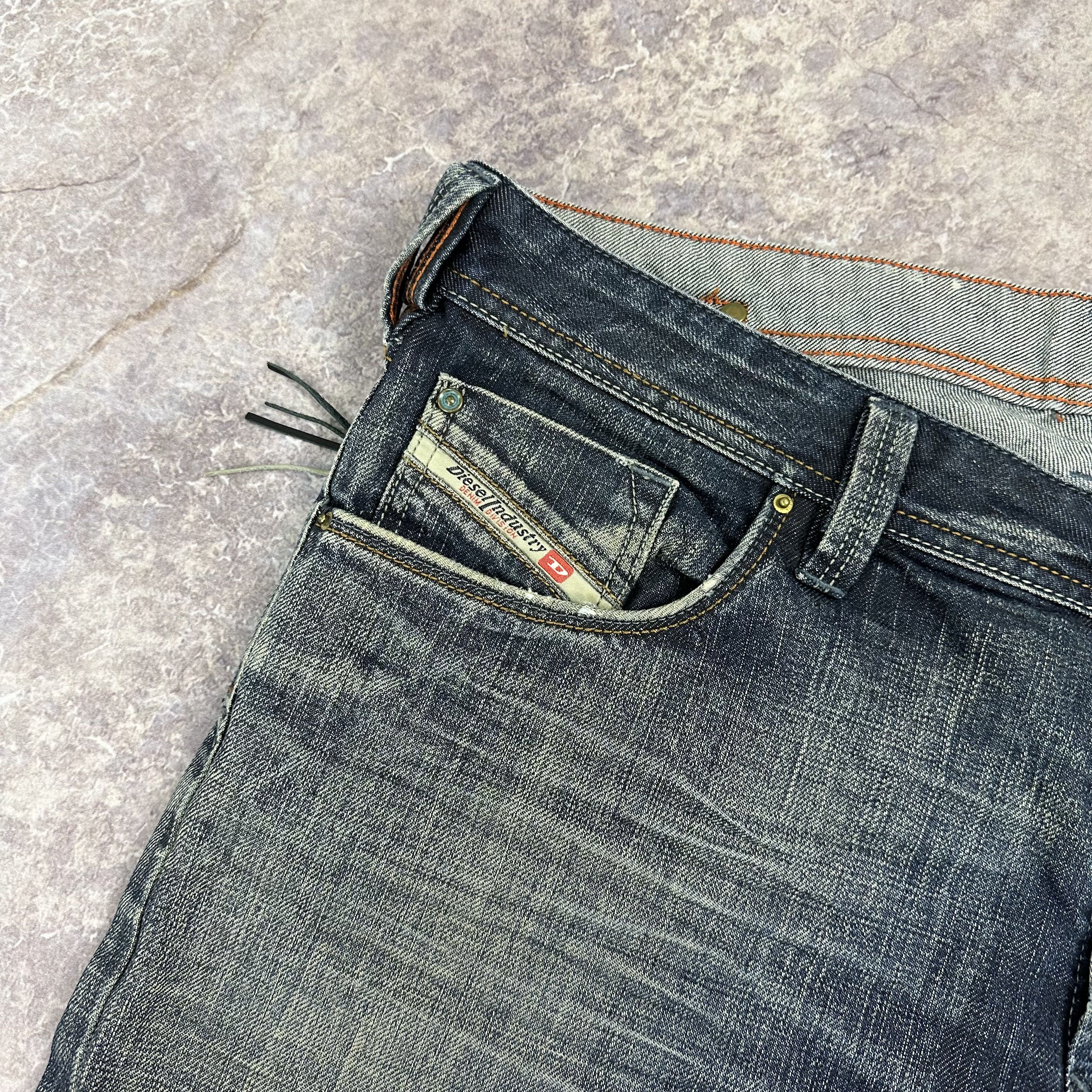 Diesel × Vintage VINTAGE Y2K DIESEL YARIK LOGO DISTRESSED JEANS 33x32 Size US 36 / EU 52 - 11 Thumbnail