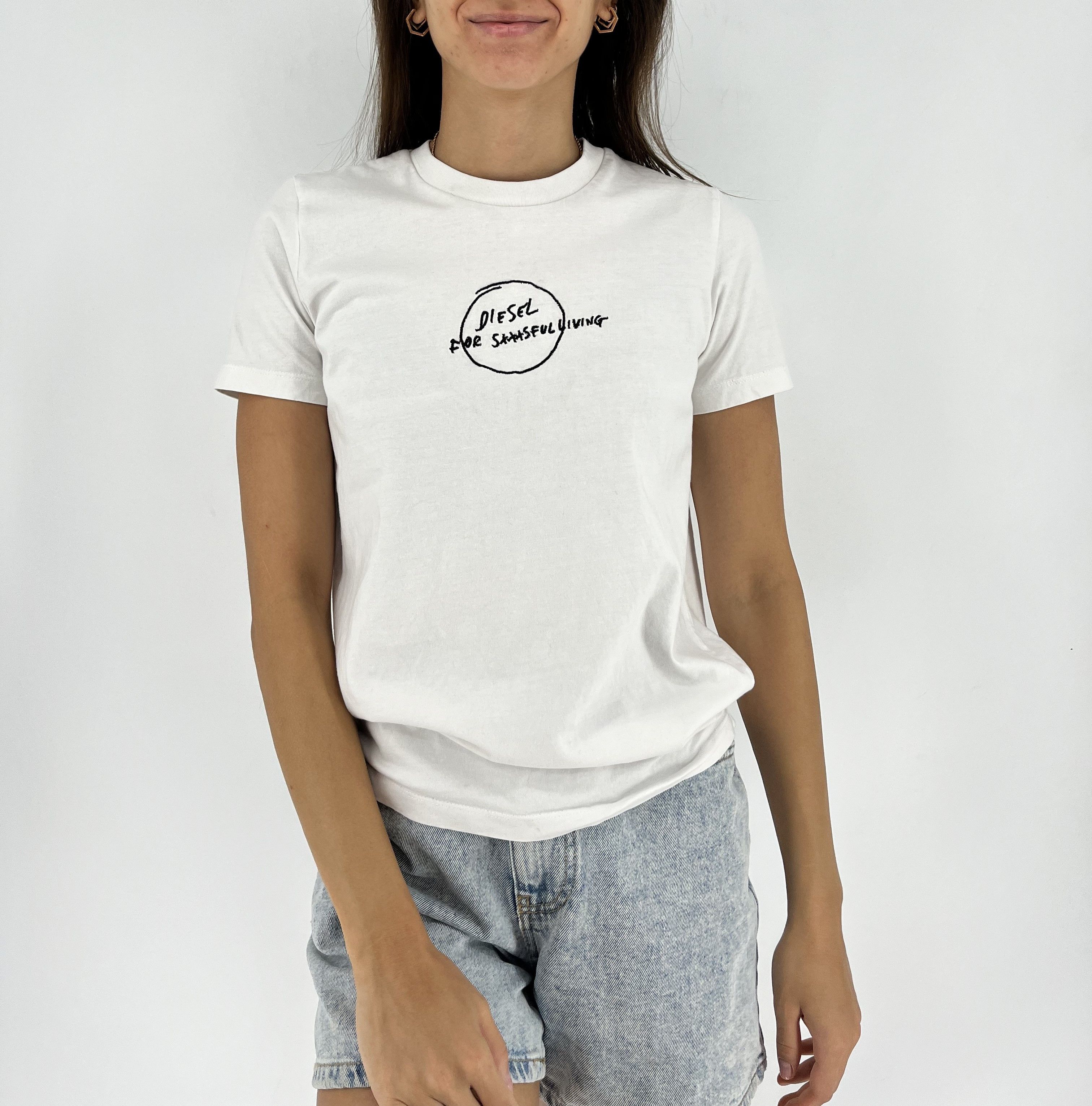 Other Vintage Diesel Japanese Y2K Style Tee Casual Streetwear 90s Size S / US 4 / IT 40 - 2 Thumbnail