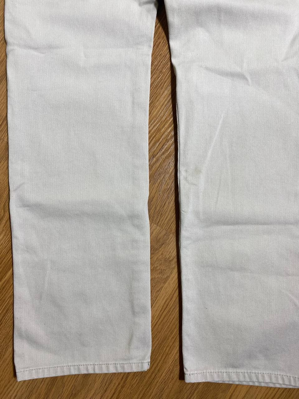 Levi's VINTAGE LEVIS 501 DISTRESS White WASH JEANS Size US 32 / EU 48 - 9 Thumbnail
