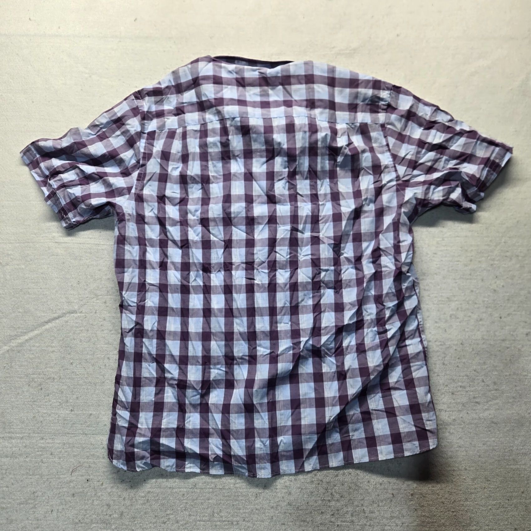 Van Heusen Van Heusen Shirt Mens XL Button-Up Long Sleeve Purple Check 17 17.5 Collared Wrinkle Resistant Pockets Modern Vintage No N/A Size US XL / EU 56 / 4 - 7 Thumbnail