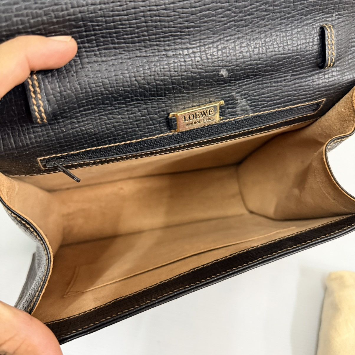 Loewe Loewe Leather Black Barcelona Top Handle Bag Size ONE SIZE - 9 Thumbnail