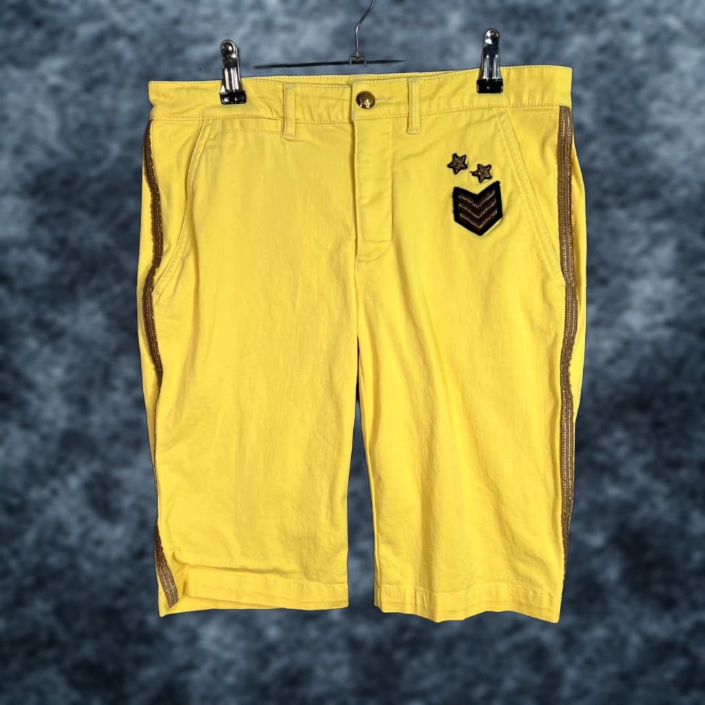 Ralph Lauren Lauren Ralph Lauren Womens Shorts Yellow Twill 2 Casual Walking Chino Inseam 9 in Adult Womens 2 Yellow Twill Shorts with Star & Chevron Patch Size 26" / US 2 / IT 38 - 1 Thumbnail