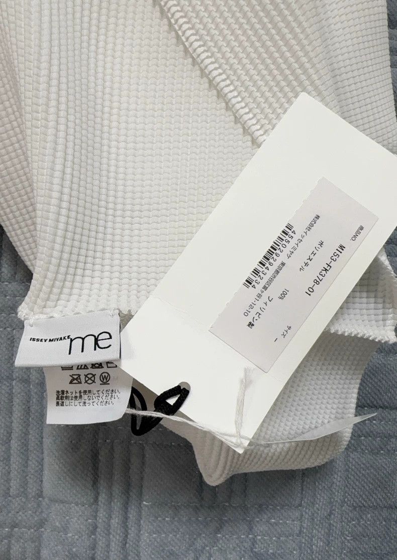 Issey Miyake Issey Miyake size:one size White pleated vest Size S / US 4 / IT 40 - 2 Thumbnail
