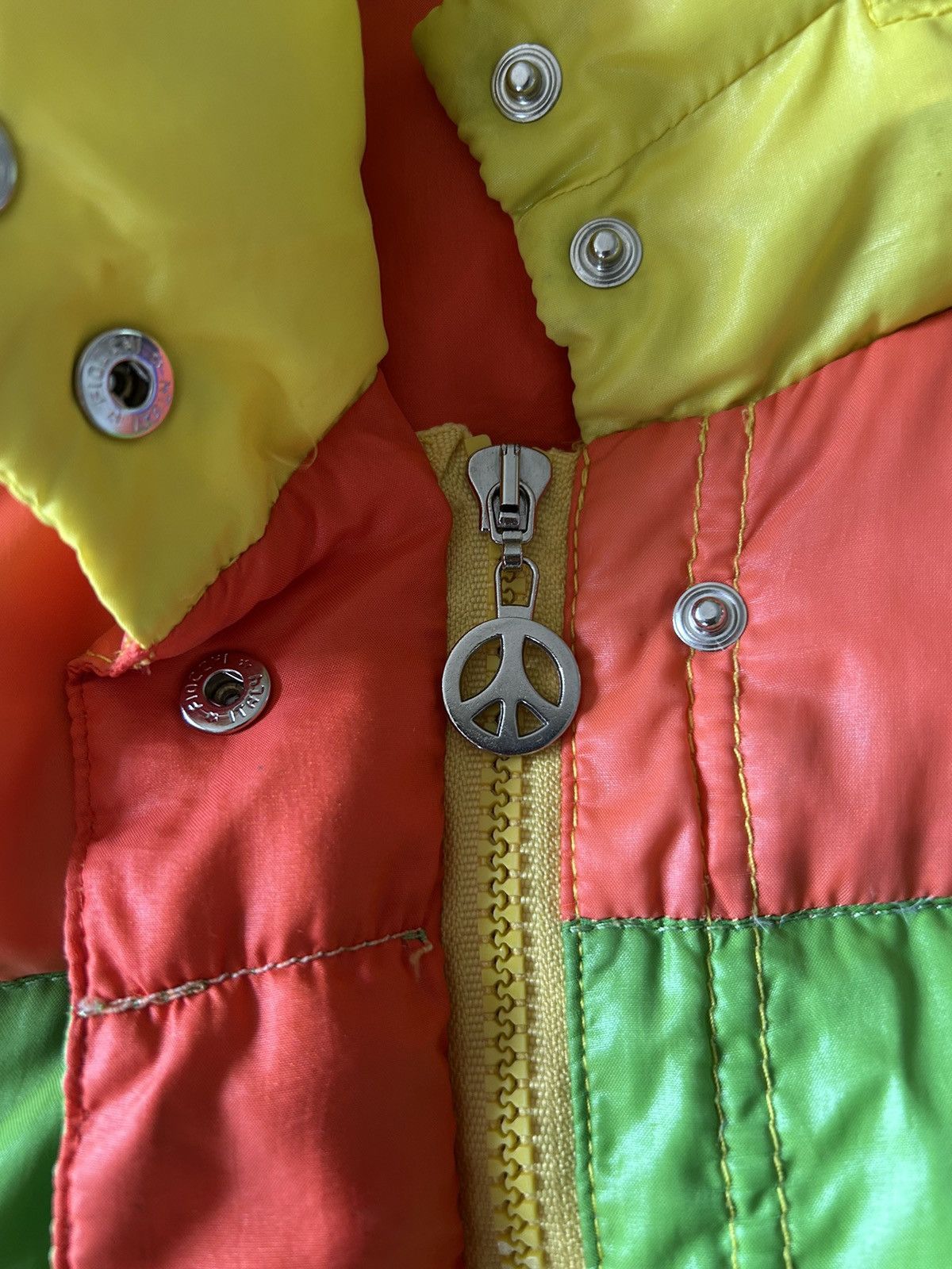 Moschino AW1996/97 Moschino Jeans Multicoloured Puffer Jacket Size M / US 6-8 / IT 42-44 - 5 Thumbnail