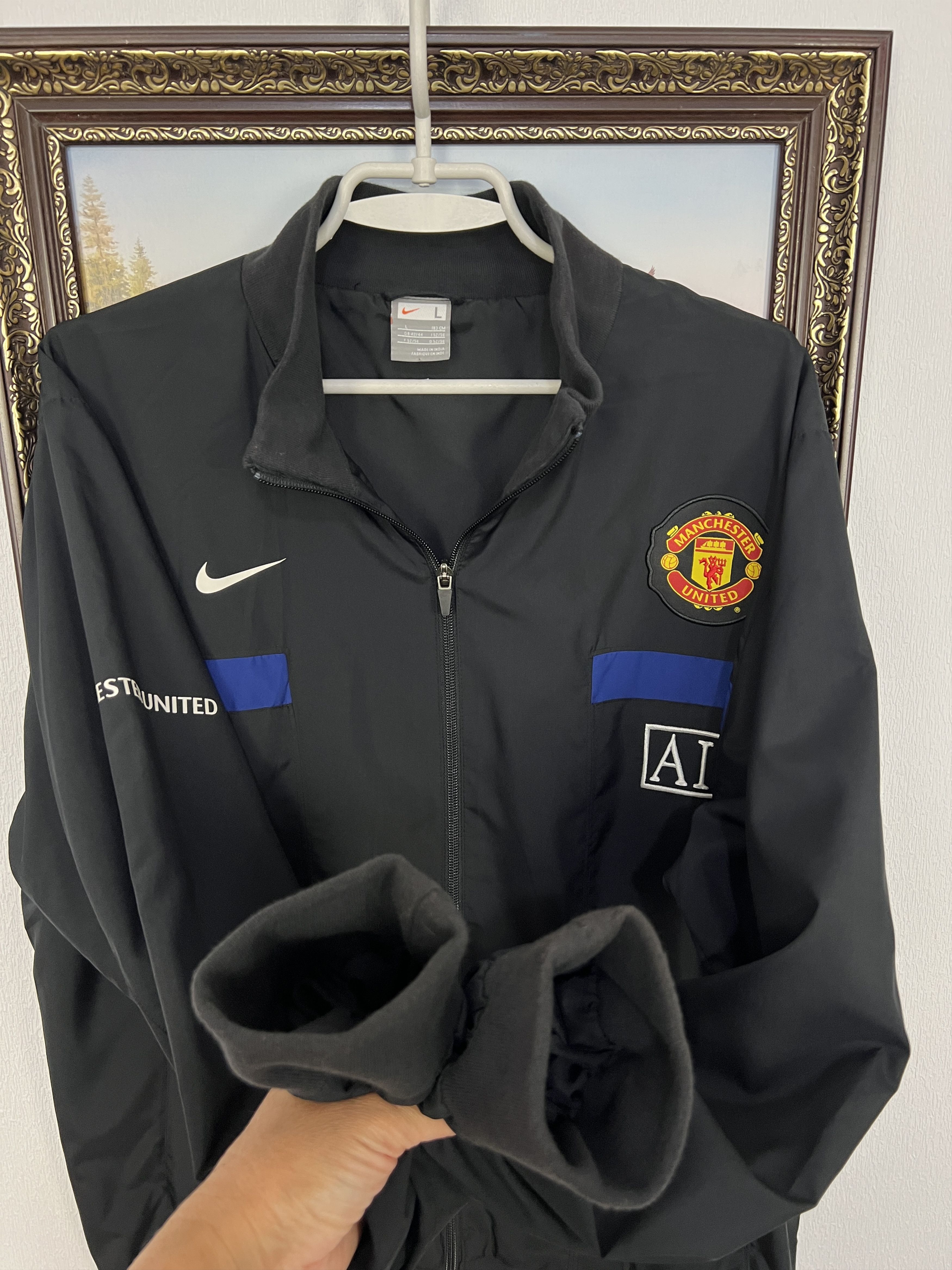 Nike Vintage Nike Manchester United Football Soccer AIG Jacket Size US L / EU 52-54 / 3 - 7 Thumbnail