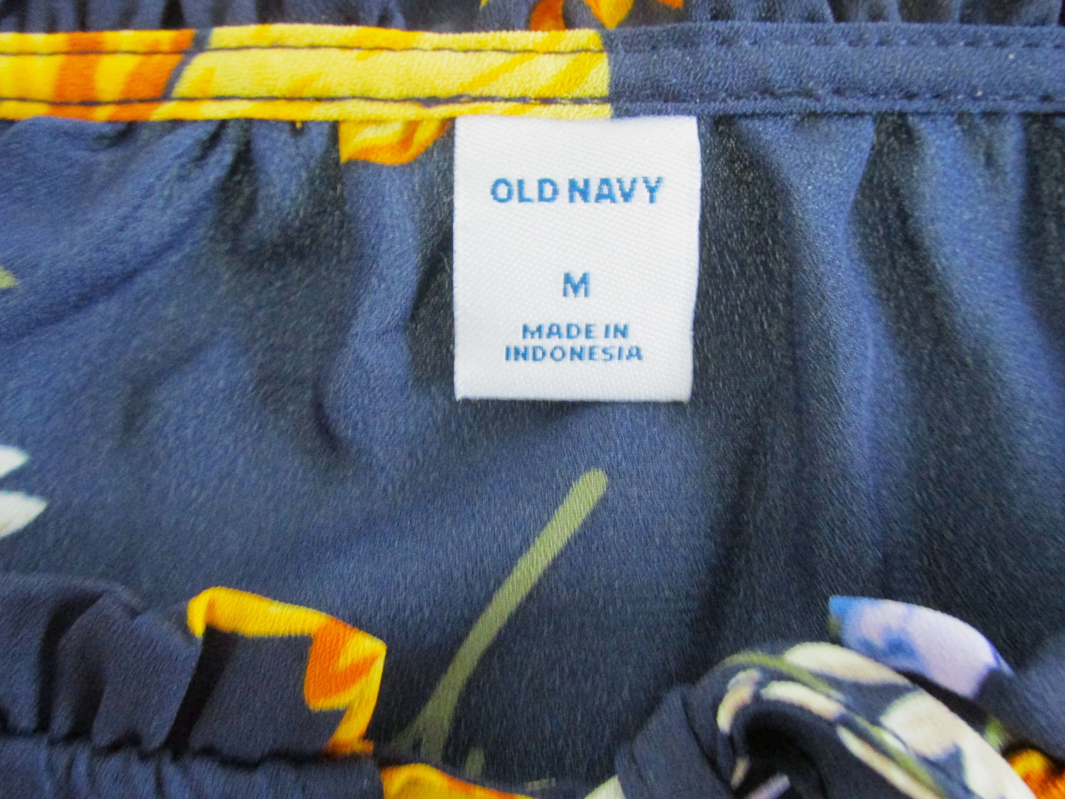Old Navy Old Navy (NWOT) Women's Long Sleeve Blouse Size Medium Size M / US 6-8 / IT 42-44 - 2 Thumbnail