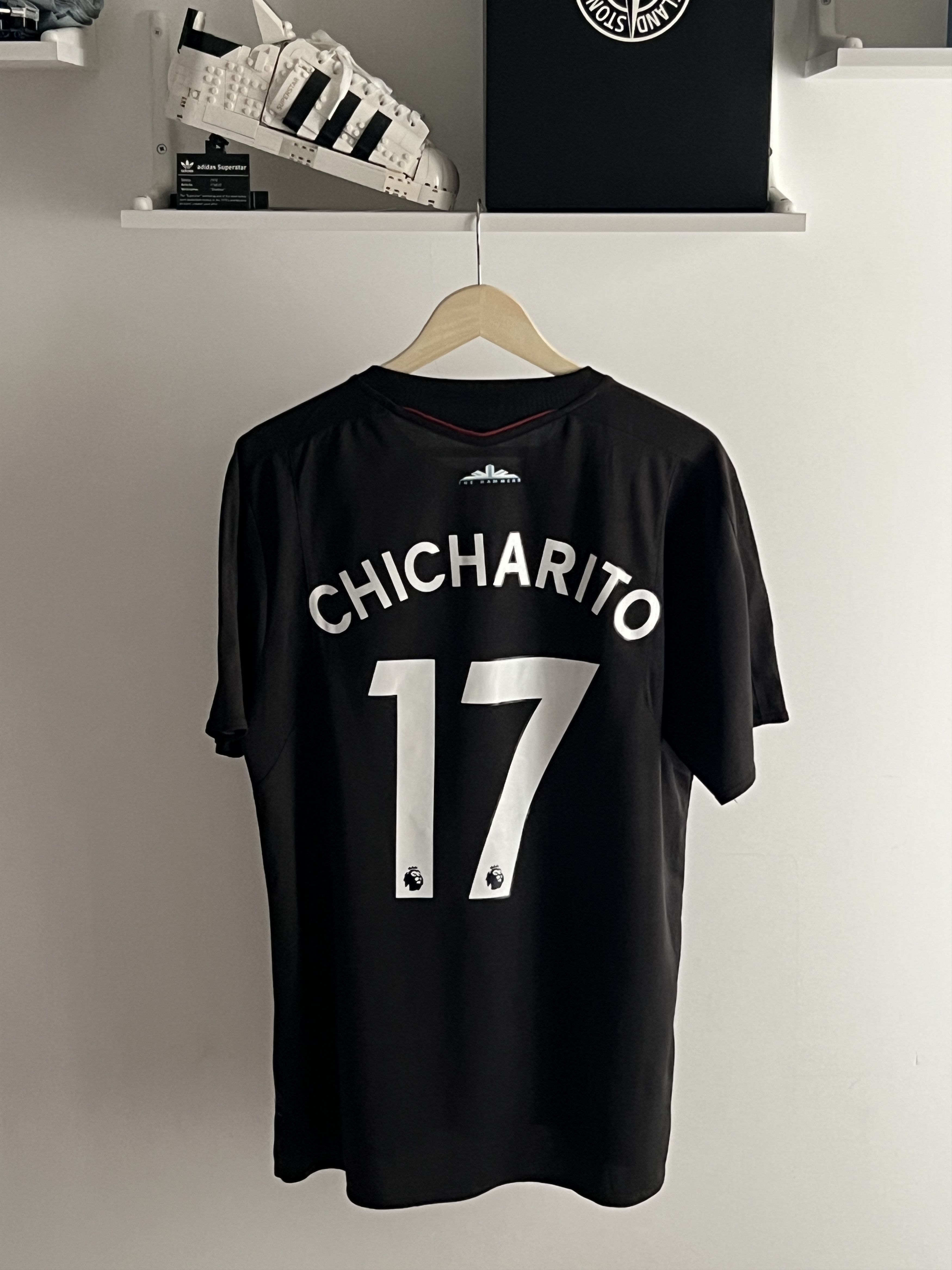 Umbro Soccer Jersey Chicharito 17 West Ham United Vintage Rare Size US M / EU 48-50 / 2 - 2 Thumbnail