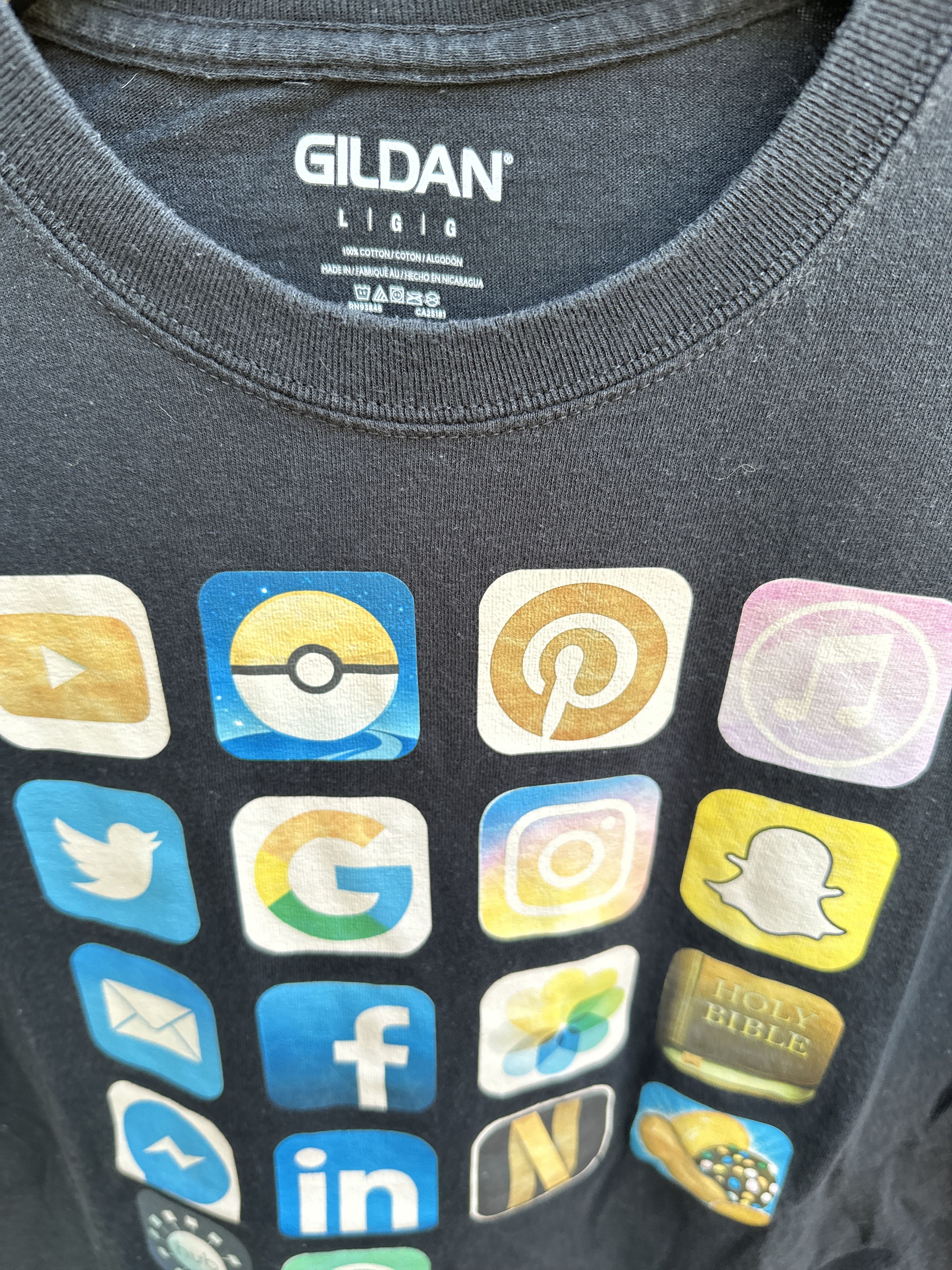 Gildan 2000's iPhone Apps Tee Size US L / EU 52-54 / 3 - 2 Thumbnail