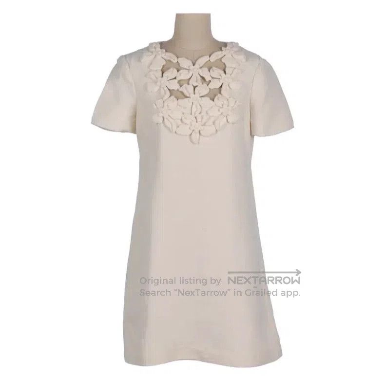 Valentino Valentino dress Size XS / US 0-2 / IT 36-38 - 1 Thumbnail
