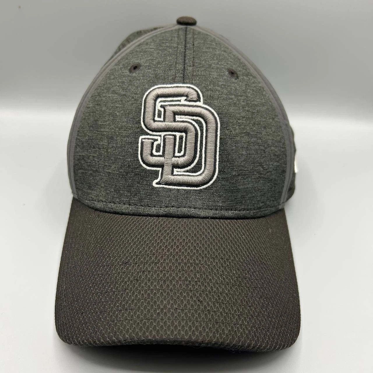 New Era San Diego Padres Hat Men L-XL Embroidered Stretch Fitted Cap Size ONE SIZE - 1 Thumbnail