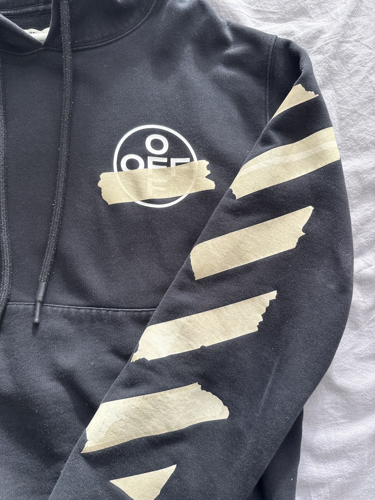 Off-White Off white tape arrow hoodie Size XL Size US XL / EU 56 / 4 - 2 Thumbnail