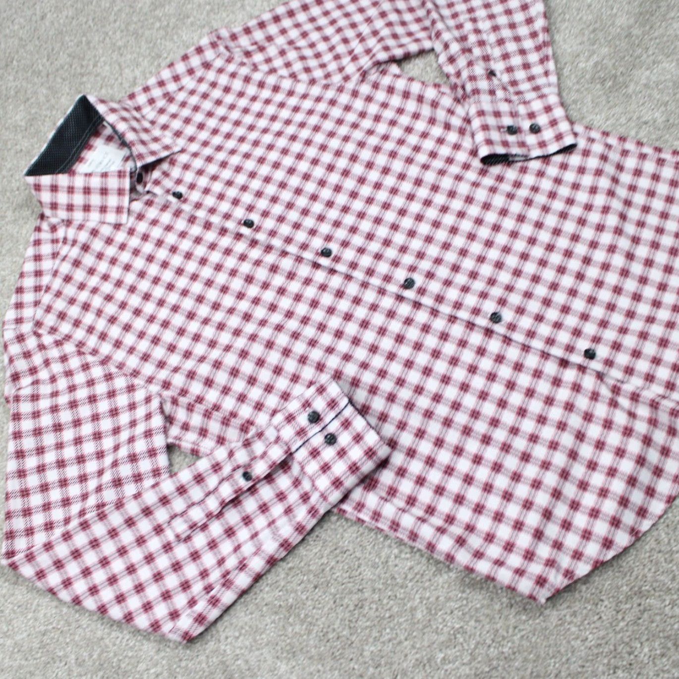 Vintage Construct Shirt Men Medium Red Slim Fit 4 Way Stretch Geometric Button-Up 15-15 1/2, 33/34 Casual Formal Workwear Mens Size US M / EU 48-50 / 2 - 7 Thumbnail