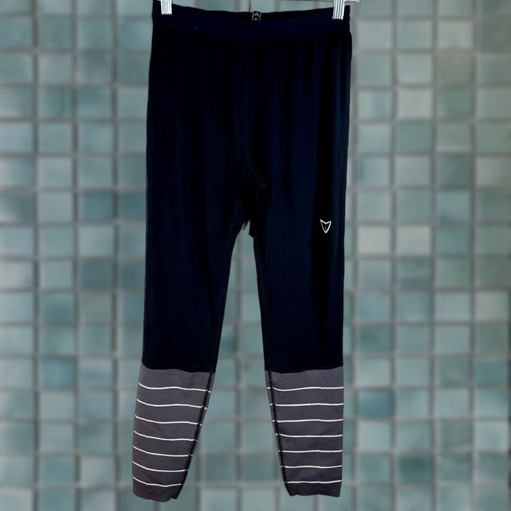 Vintage Roadrunner Korsa Transfer Jogger Athletic Pants Black Striped Men’s Size M Size US 31 - 1 Thumbnail