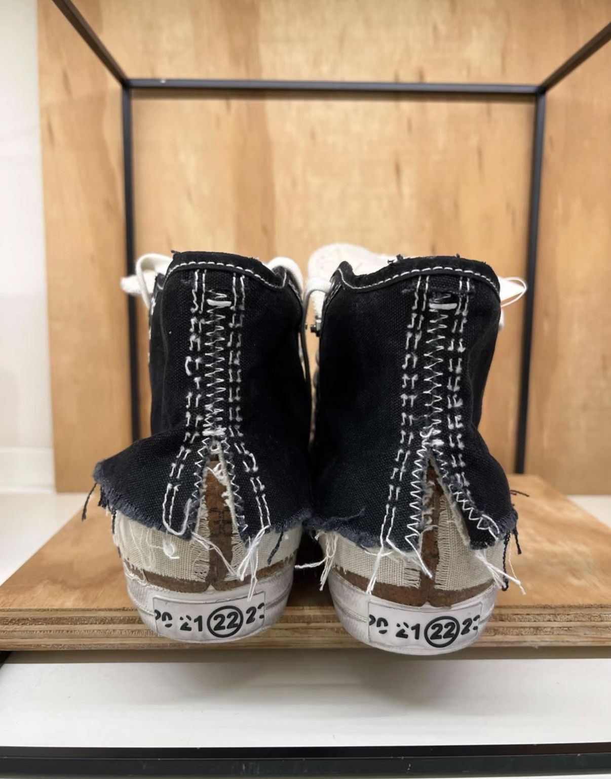 Maison Margiela Maison Margiela Black & White Vintage High-Top Canvas Shoes Size US 8 / EU 41 - 4 Thumbnail