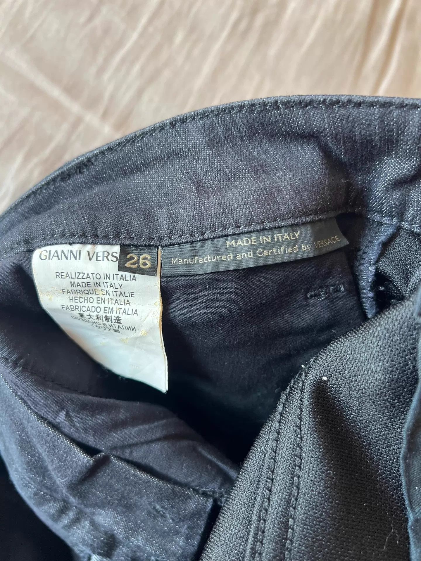 Versace VERSACE Black Jeans Women's 26 Hem Slit Worn Size 26" / US 2 / IT 38 - 7 Thumbnail