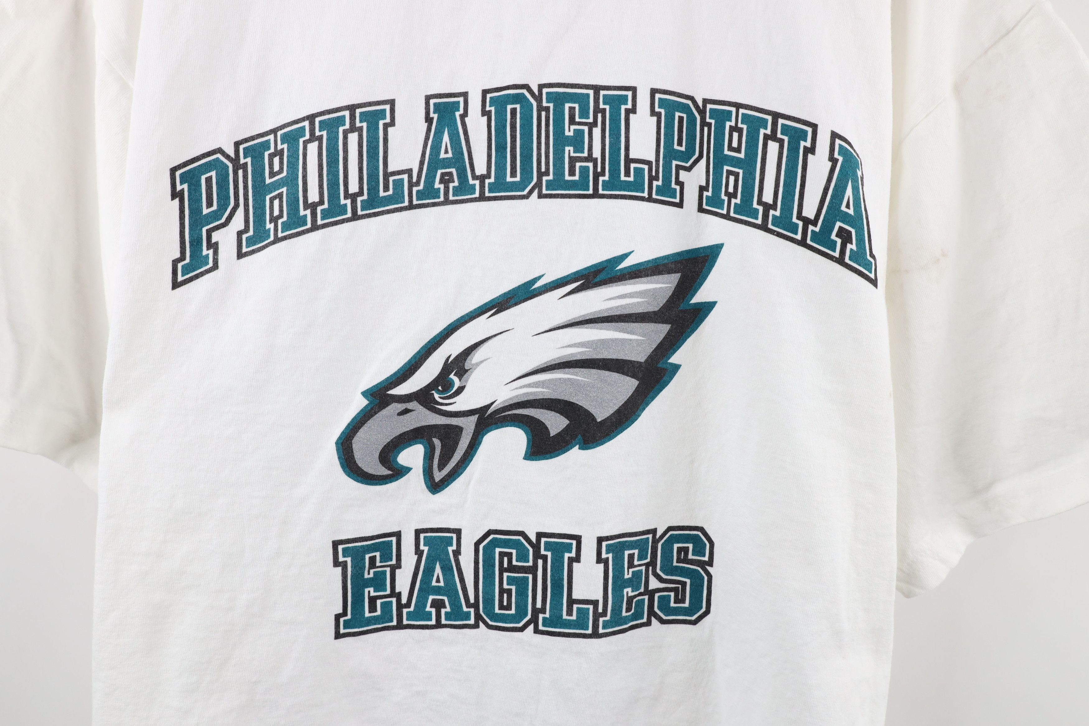 Vintage Vintage 90s Spell Out Philadelphia Eagles Football T-Shirt Size US XL / EU 56 / 4 - 4 Thumbnail
