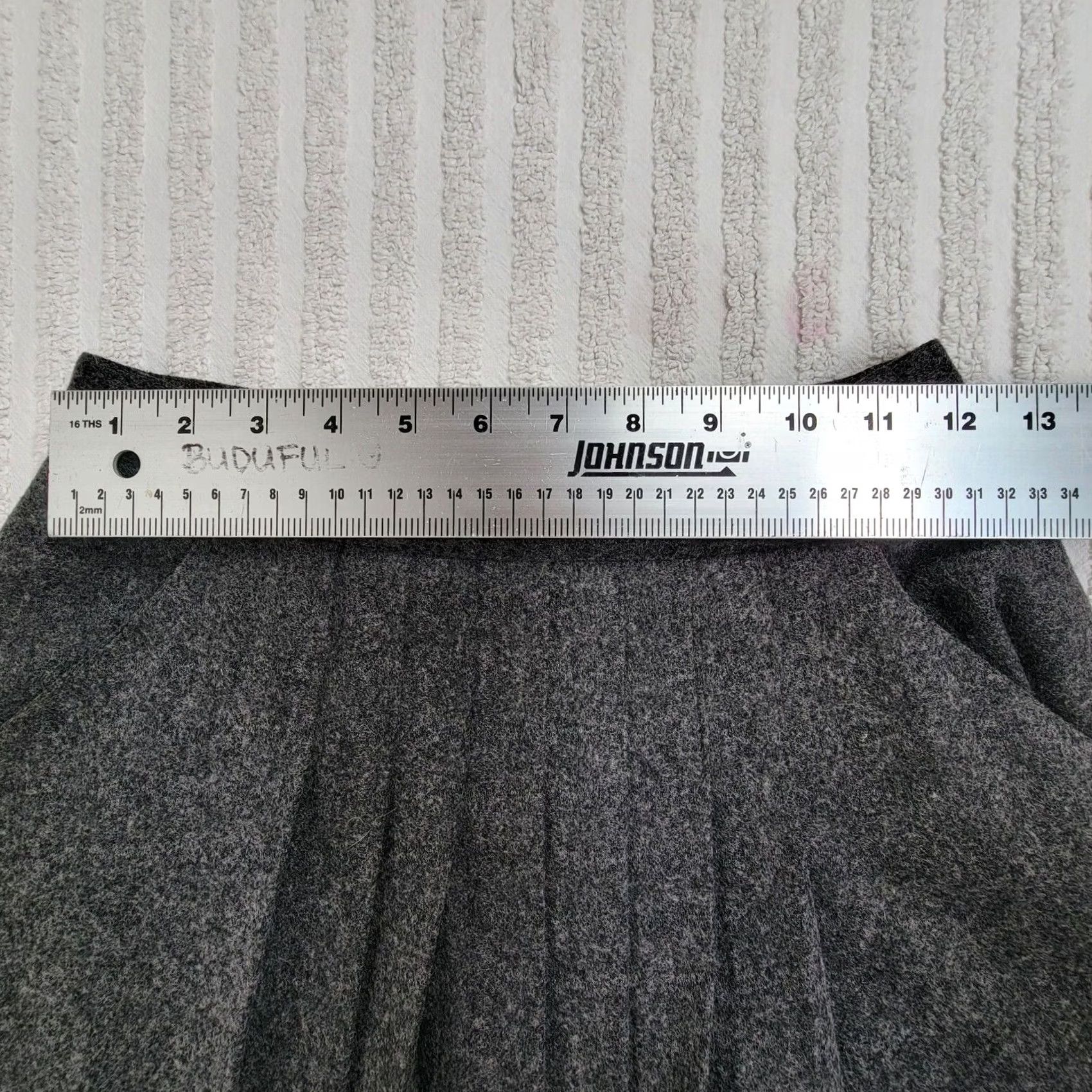 Vintage Vintage Panther Skirt Size 7/8 Gray 100% Wool Pleated Knee Length ILGWU Womens Size 28" / US 6 / IT 42 - 7 Thumbnail