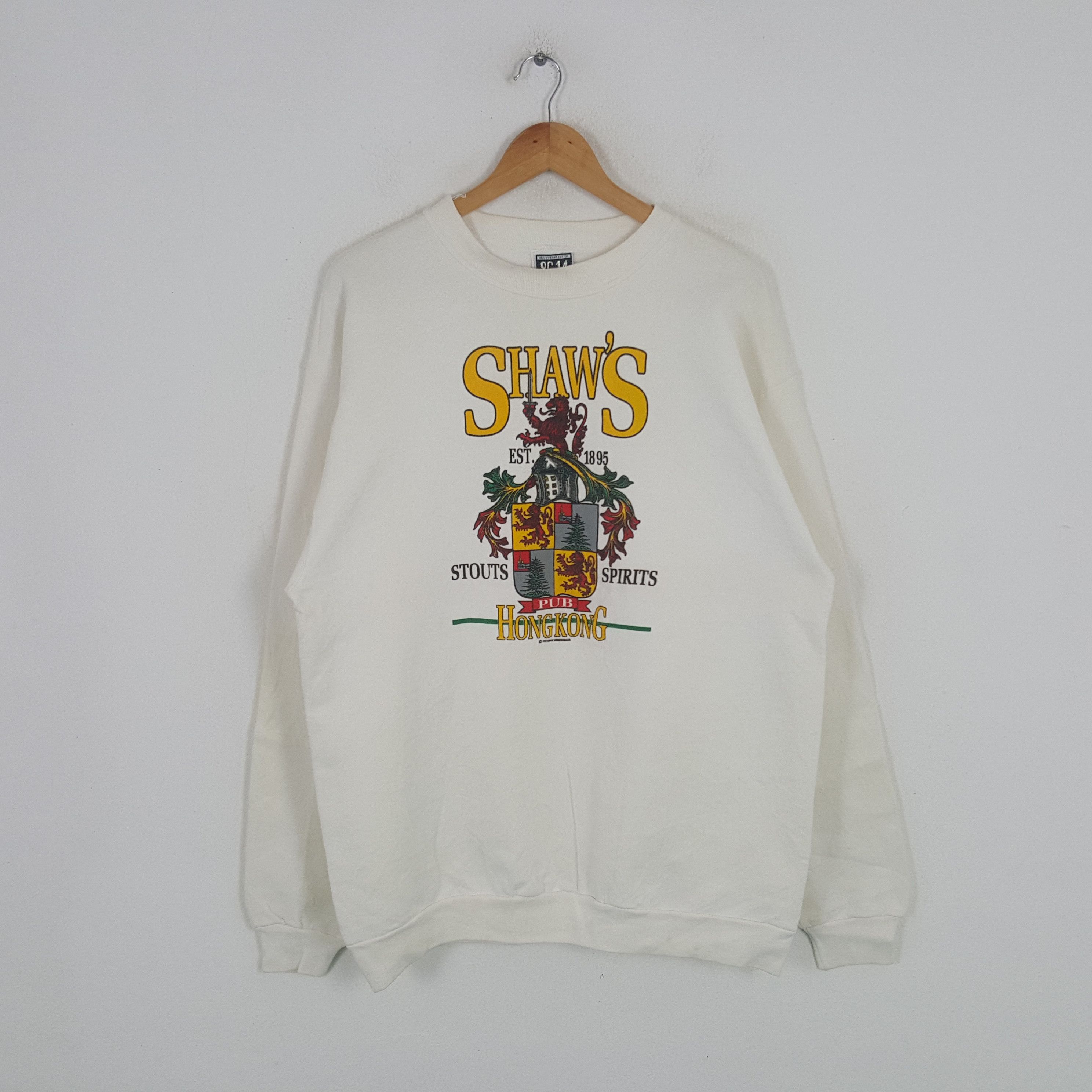 Vintage Vintage Shaw's Hong Kong Sportwear Sweatshirt Size US L / EU 52-54 / 3 - 1 Thumbnail
