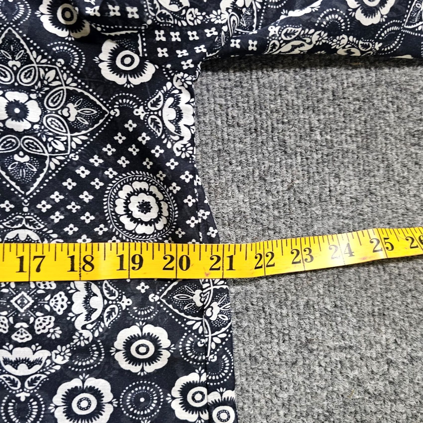 Talbots Talbots Tunic Blouse Women Medium Blue White Bandana Paisley Nautical Casual Career Size M / US 6-8 / IT 42-44 - 5 Thumbnail