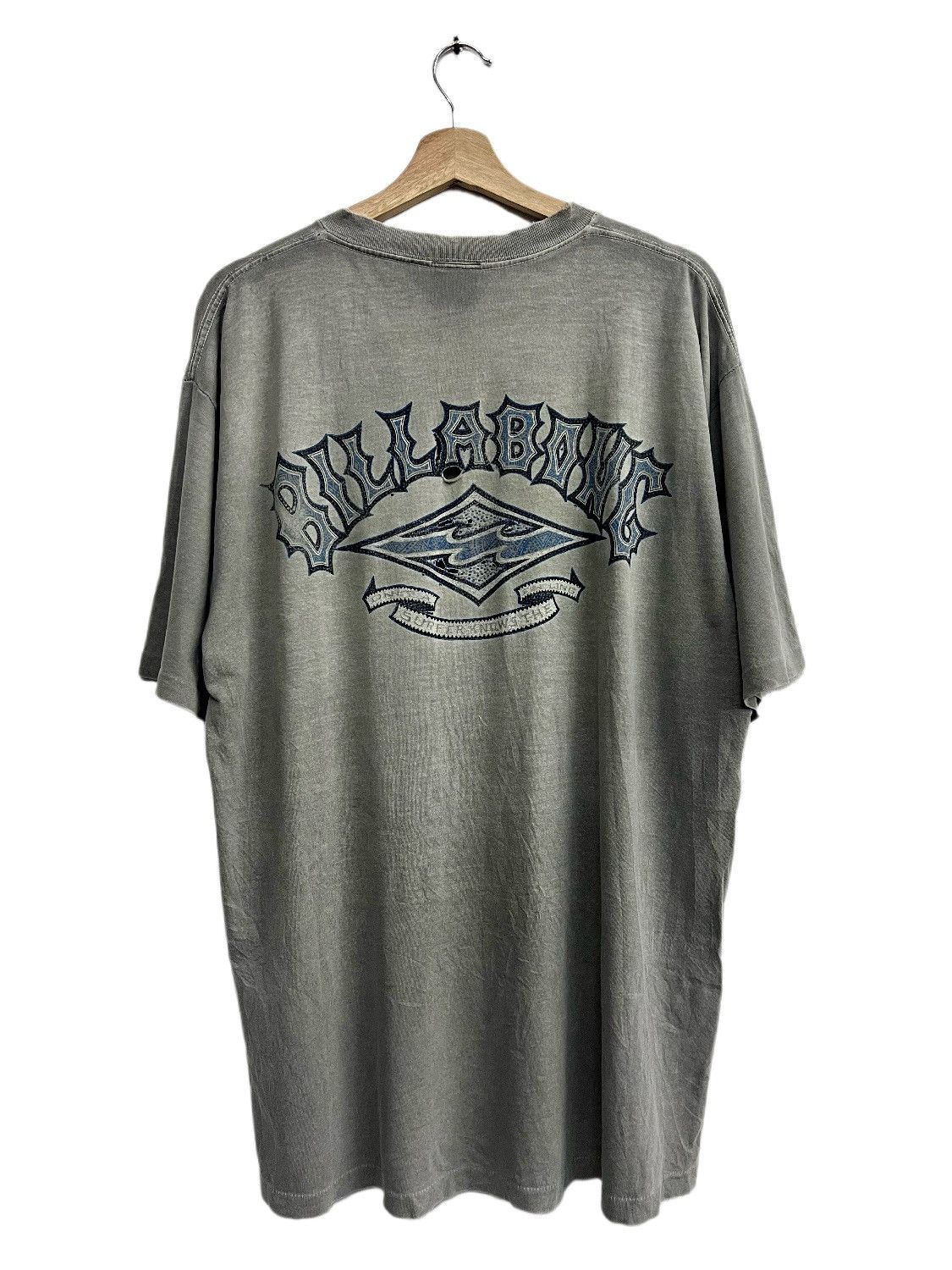 Billabong THRASHED Vintage Billabong Surfing Backhit Tee Size US L / EU 52-54 / 3 - 1 Thumbnail