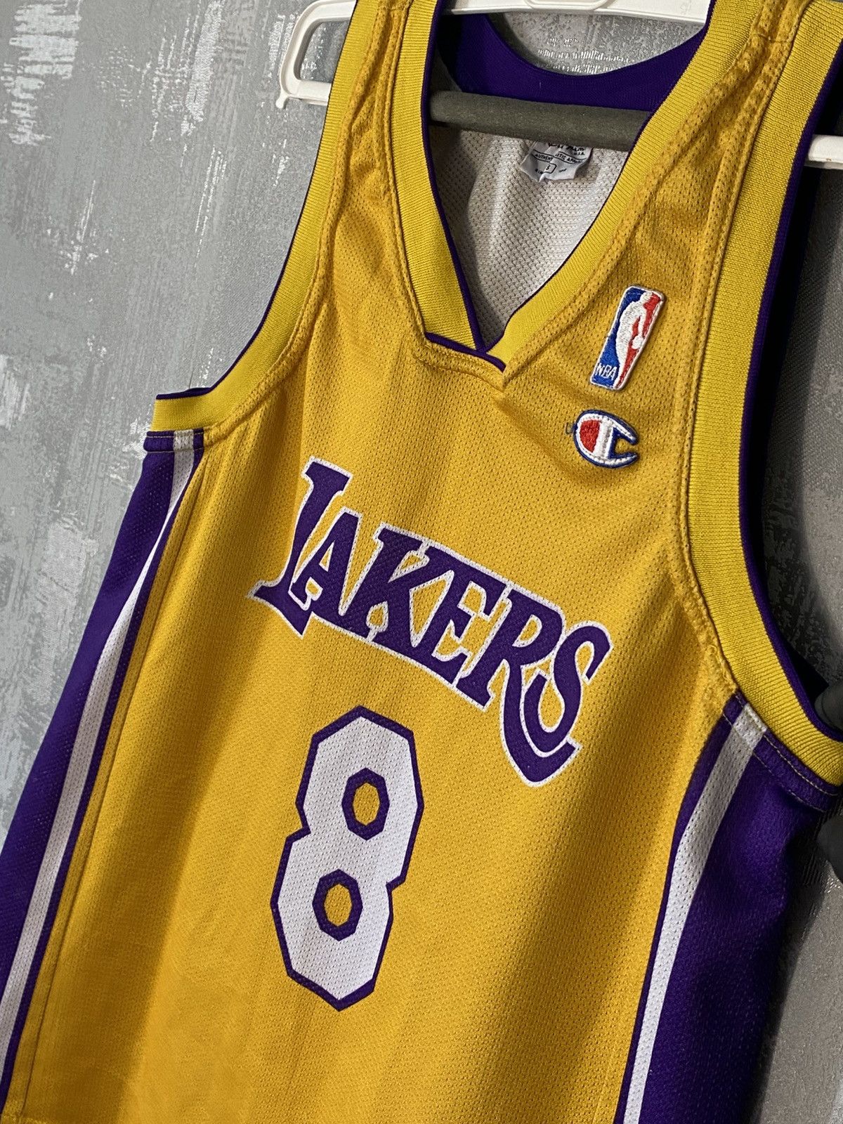 NBA Vintage Lakers Champion NBA Jersey #8 Koby Bryant Jersey Size US S / EU 44-46 / 1 - 7 Thumbnail