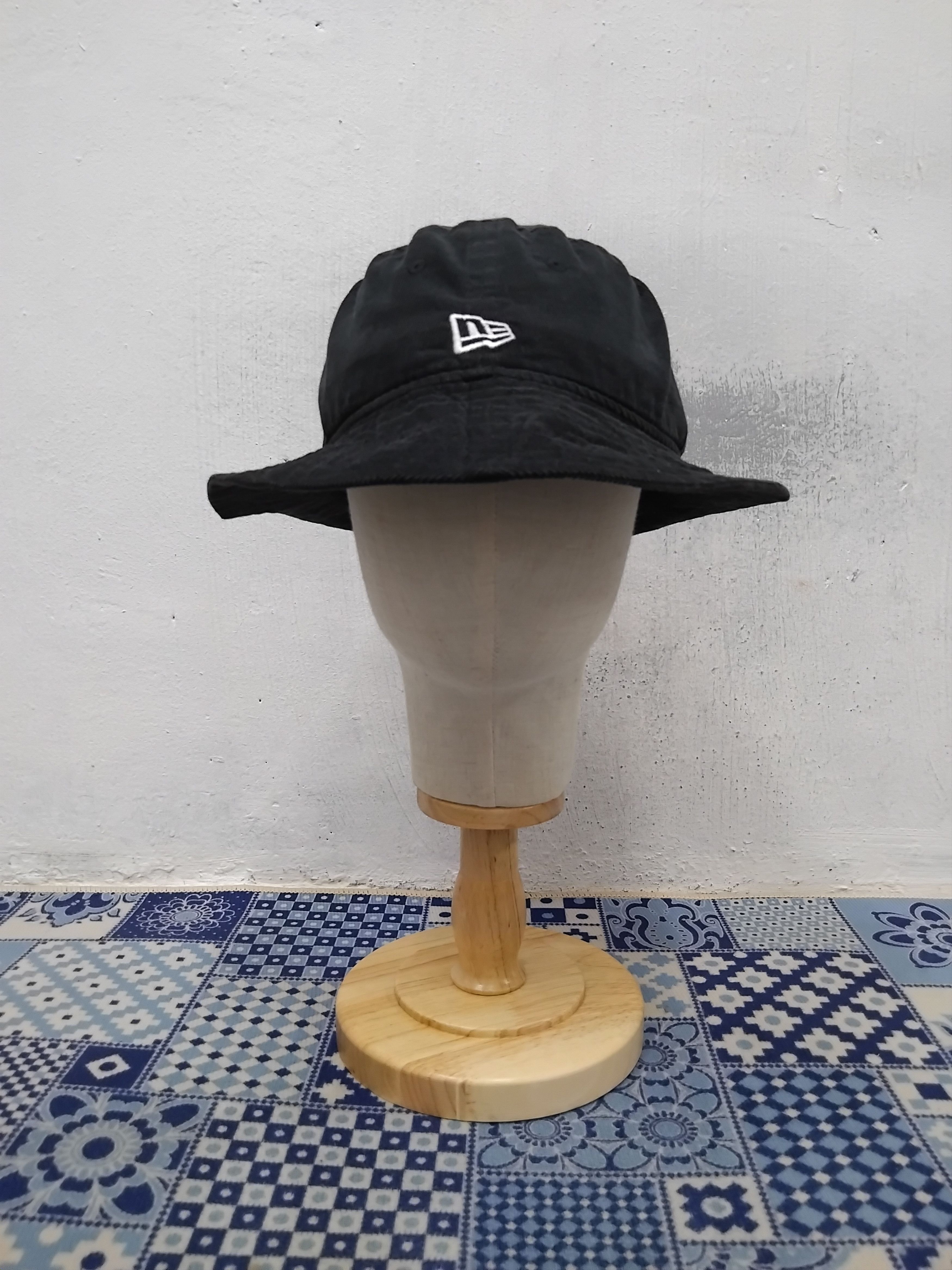 New Era 💥New era black colour hat Size 38 - 1 Thumbnail
