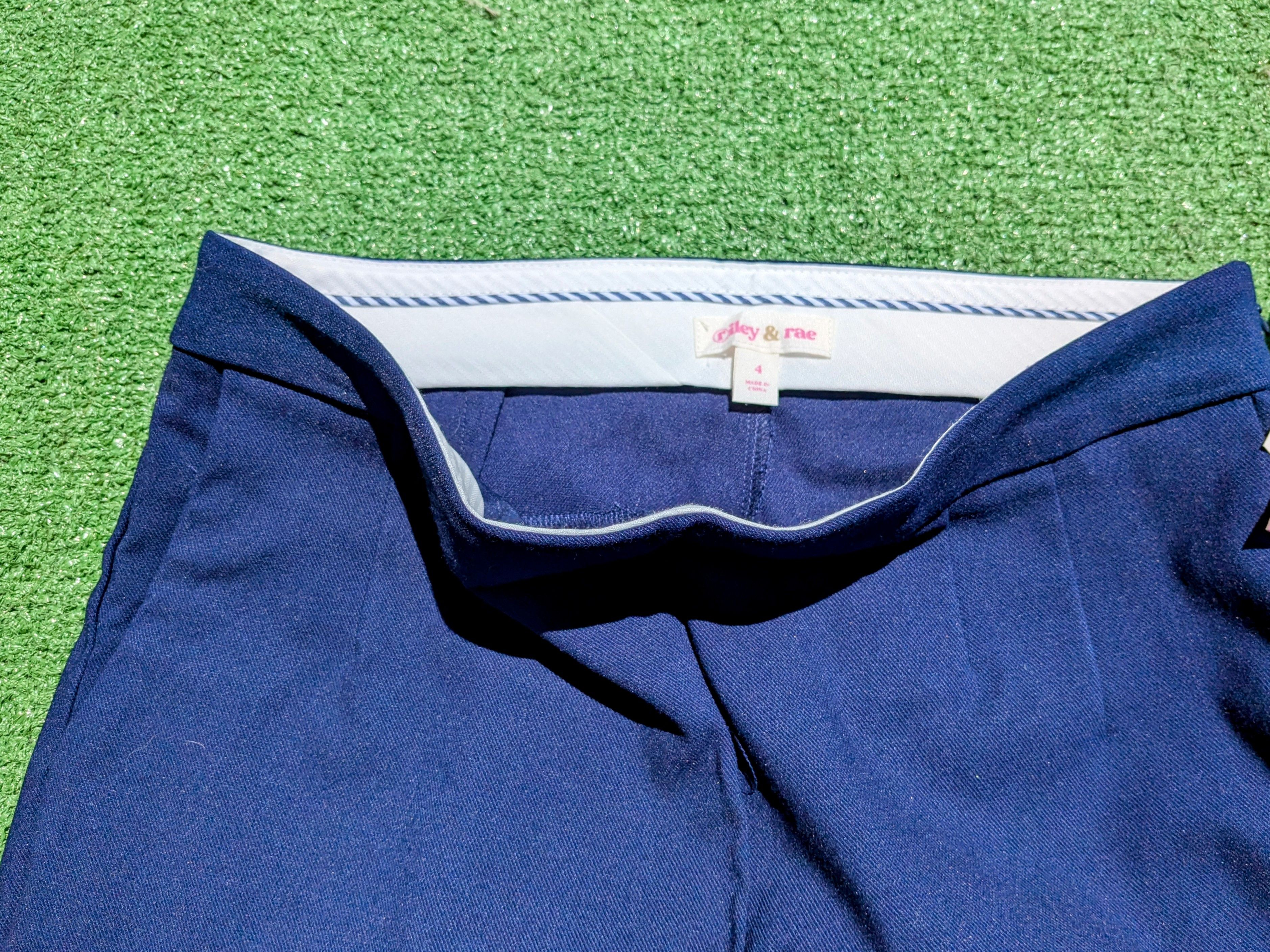 Designer Riley & Rae Preppy Core Front Pleated Stretch Slacks Pants Size 27" / US 4 / IT 40 - 3 Thumbnail