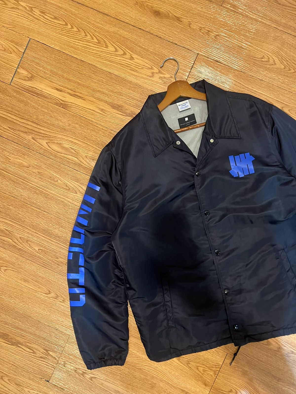 Champion × Undefeated Undefeated x champion coach jacket rare Size US L / EU 52-54 / 3 - 3 Thumbnail