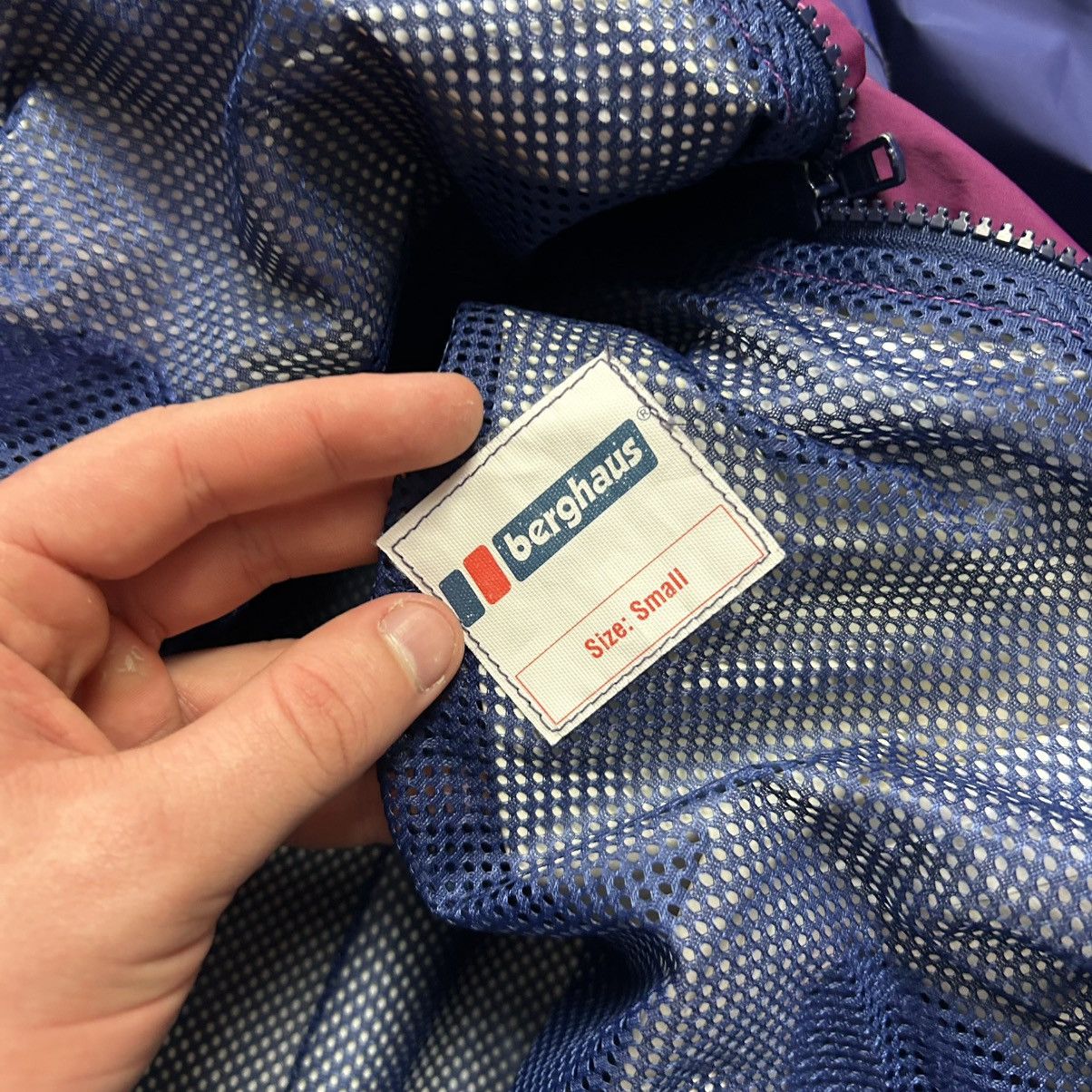 Berghaus Vintage Berghaus Gore Tex 90’s Outdoor Jacket size S Size US S / EU 44-46 / 1 - 12 Thumbnail
