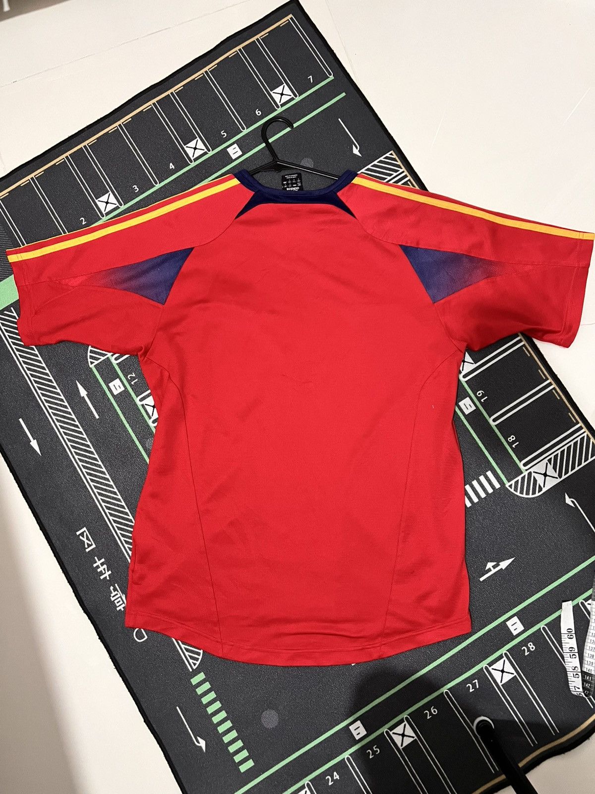 Adidas Vtg Adidas Spain training y2k WC Size US M / EU 48-50 / 2 - 5 Thumbnail