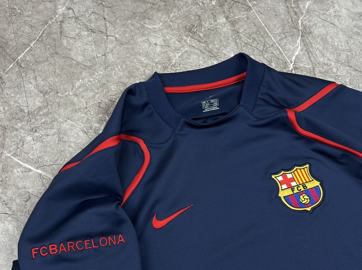 Nike Vintage 90s F. C. Barcelona Nike Soccer Sweatshirt Rare Y2K Size US XL / EU 56 / 4 - 6 Thumbnail